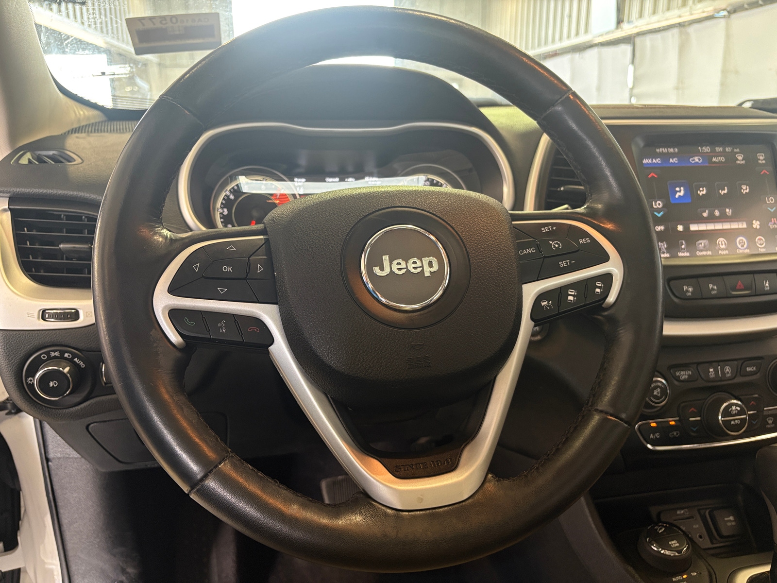 Thumbnail: 2016 Jeep Cherokee - 4