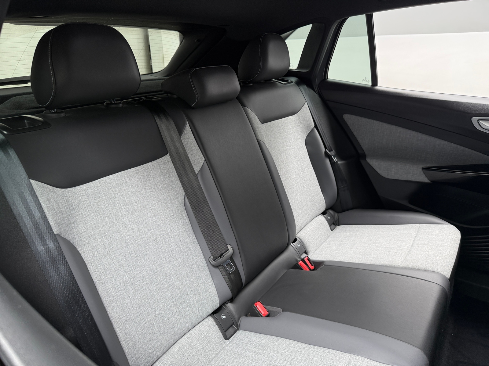 Thumbnail: 2024 Volkswagen ID.4 - 6