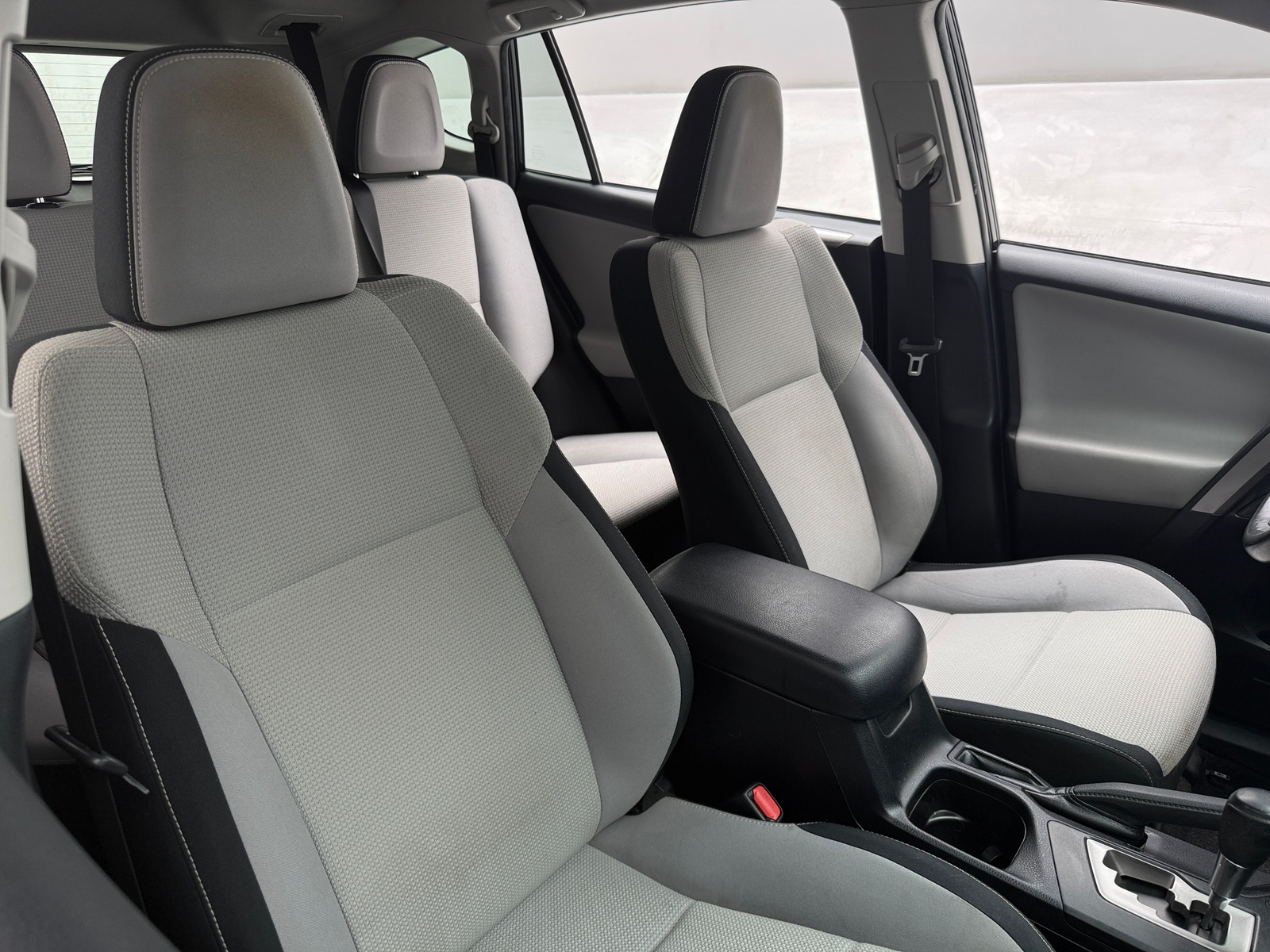Thumbnail: 2016 Toyota RAV4 - 2