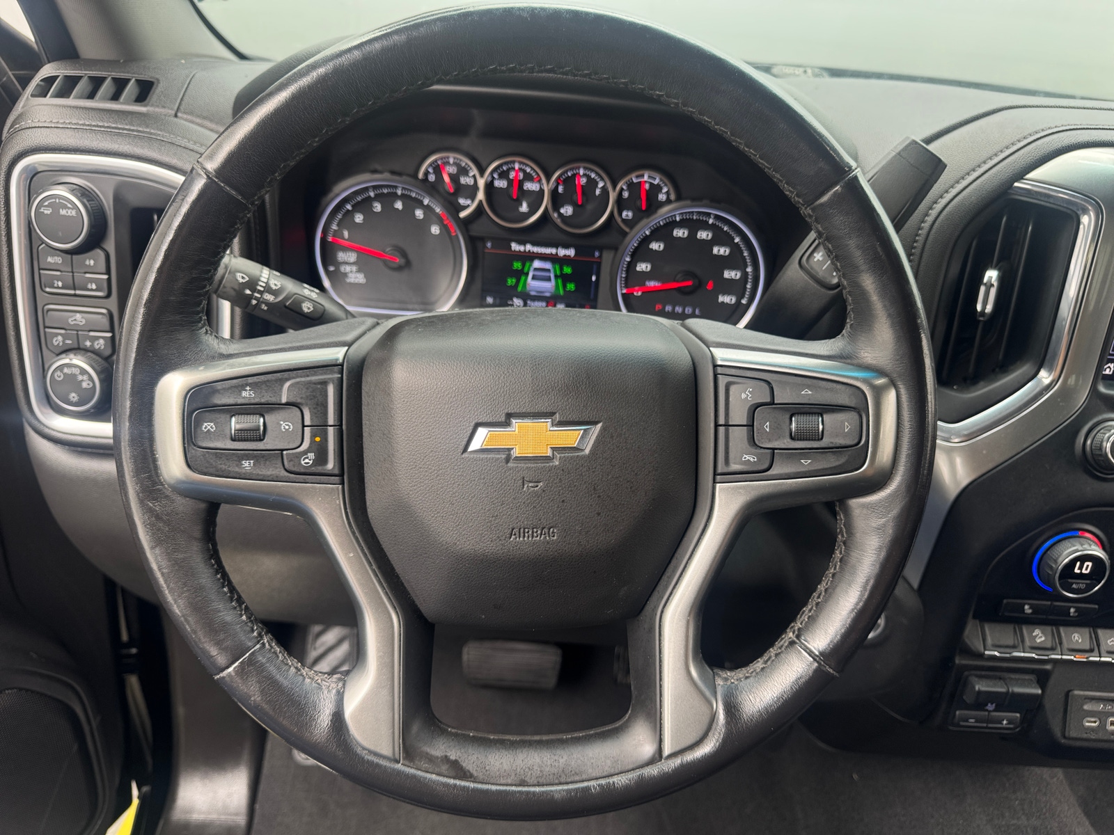 Thumbnail: 2021 Chevrolet Silverado 1500 - 5