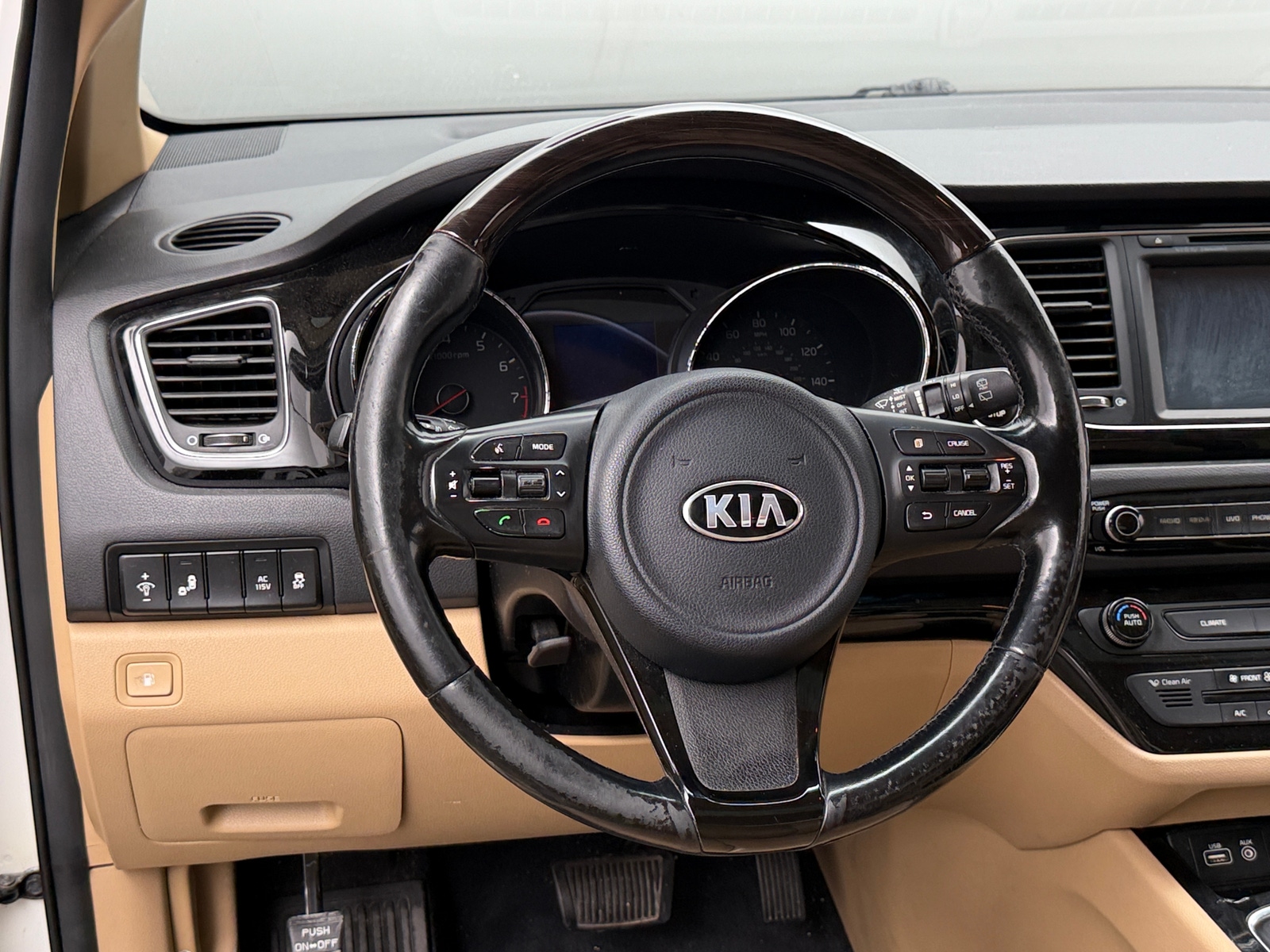 Thumbnail: 2015 Kia Sedona - 4