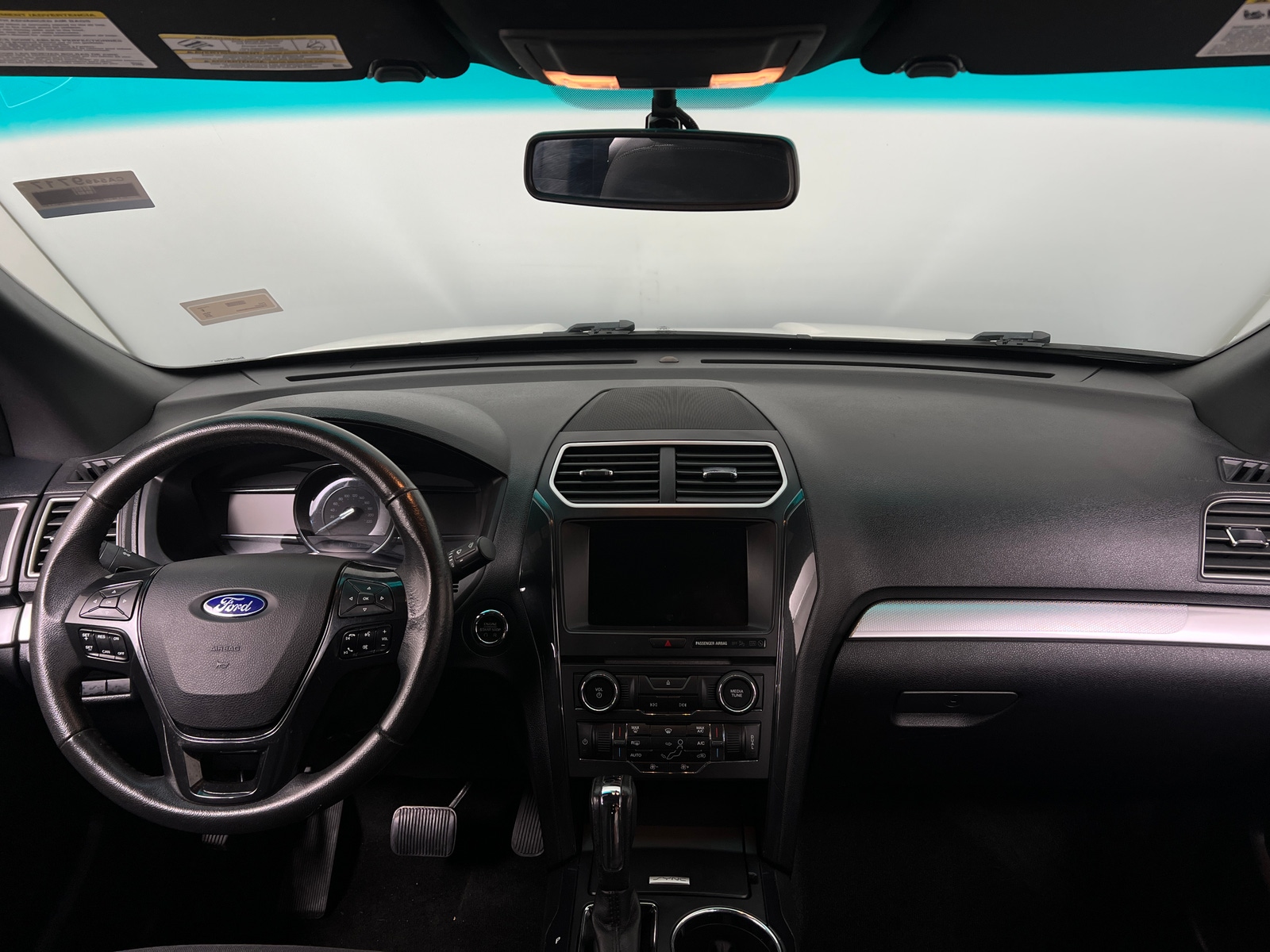 Thumbnail: 2016 Ford Explorer - 3