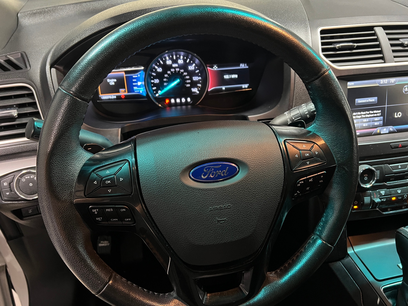 Thumbnail: 2016 Ford Explorer - 5