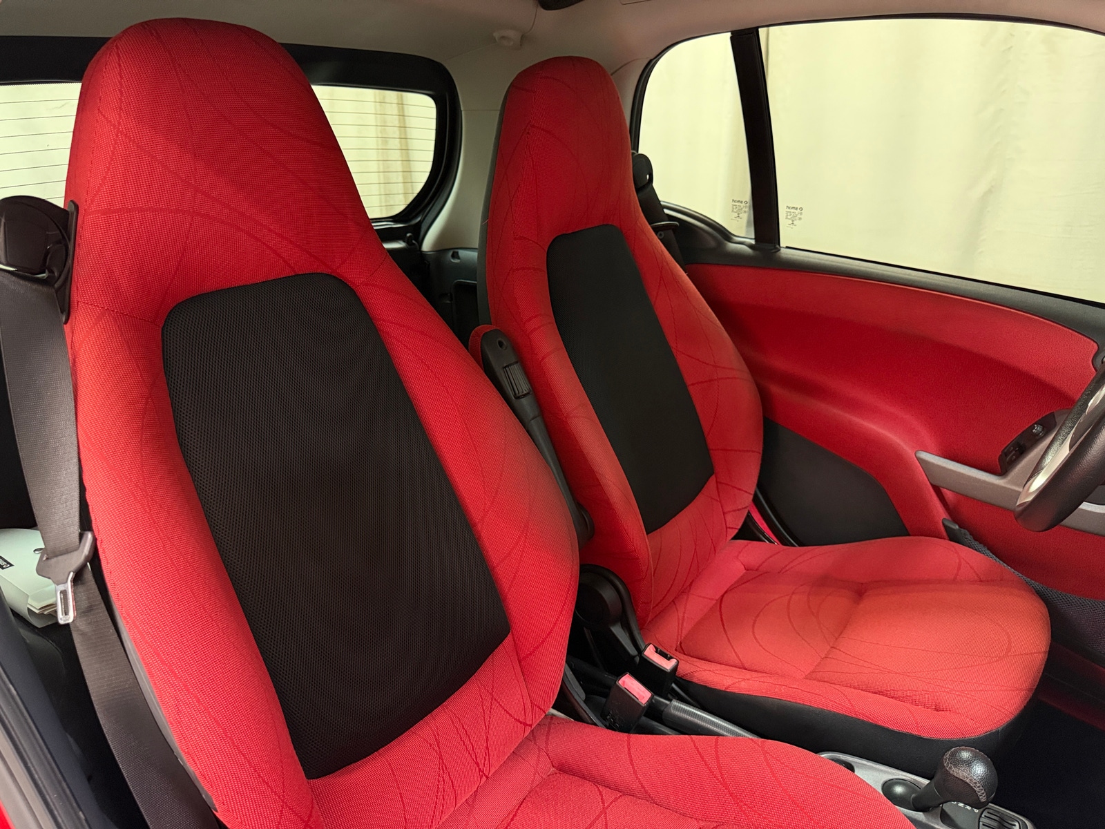 Thumbnail: 2015 smart fortwo - 2