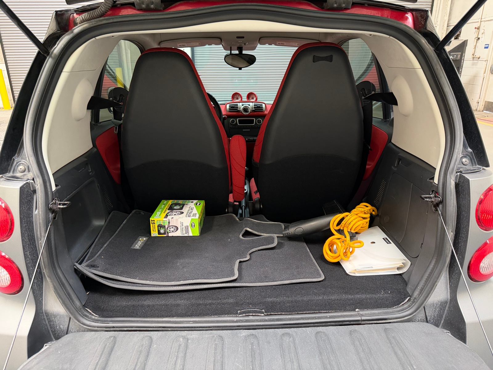 Thumbnail: 2015 smart fortwo - 6