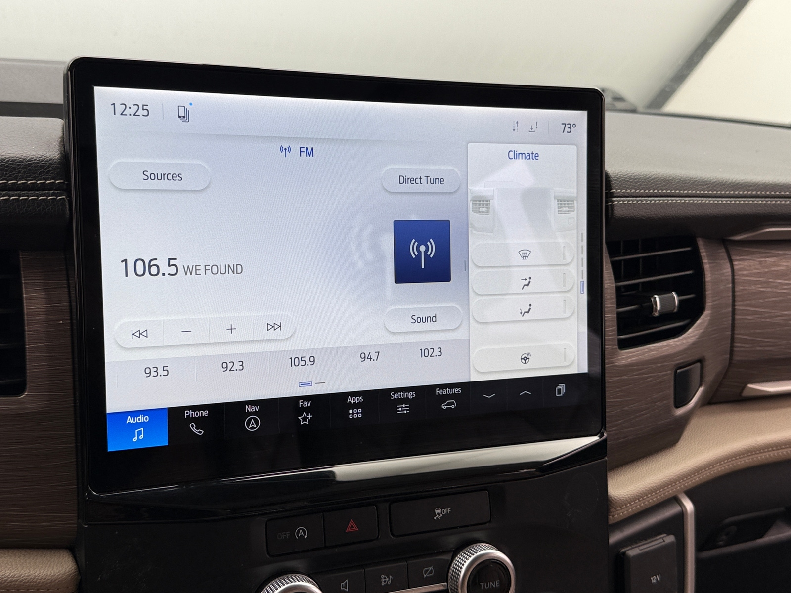 Thumbnail: 2024 Ford Expedition MAX - 3