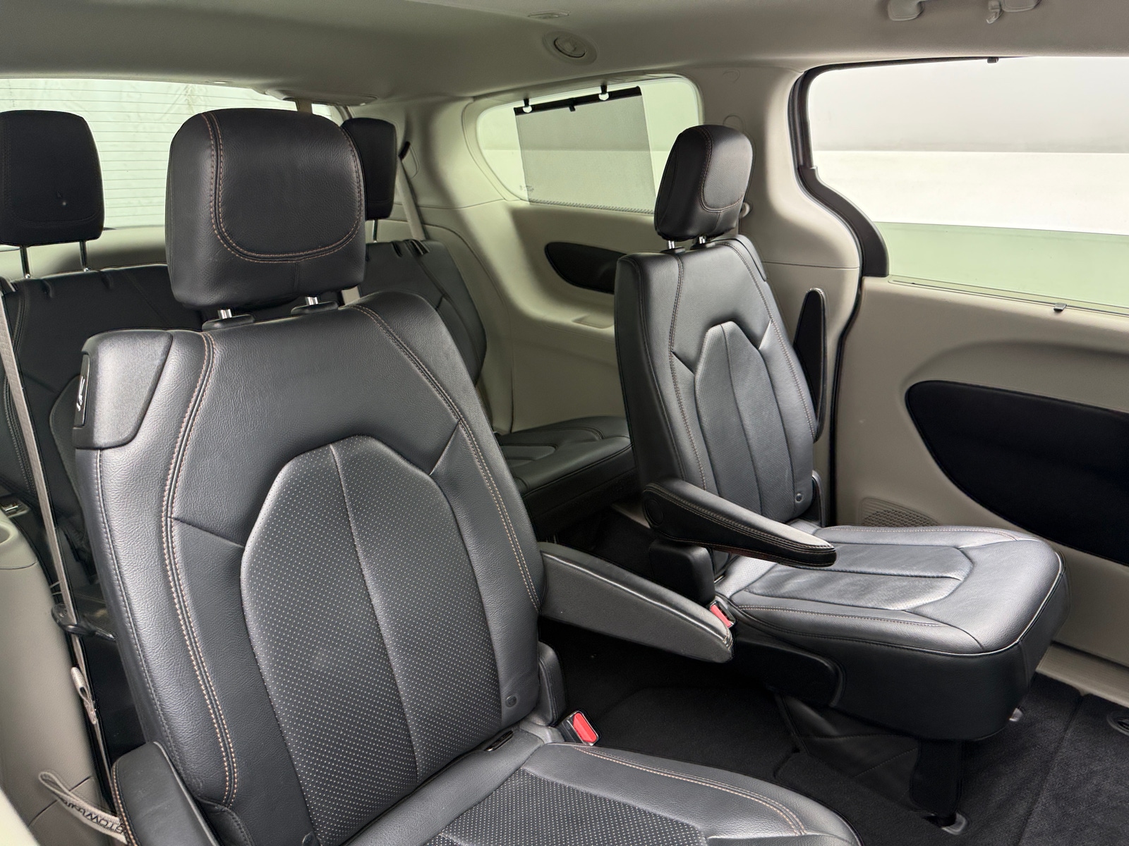 Thumbnail: 2019 Chrysler Pacifica - 5
