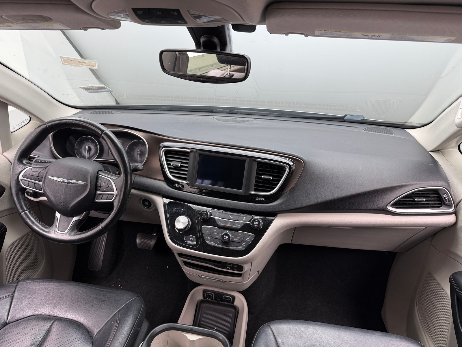 Thumbnail: 2019 Chrysler Pacifica - 2