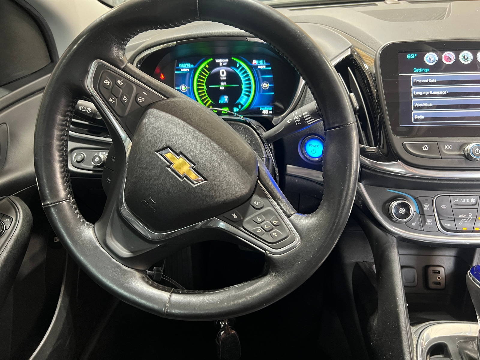 Thumbnail: 2016 Chevrolet Volt - 4