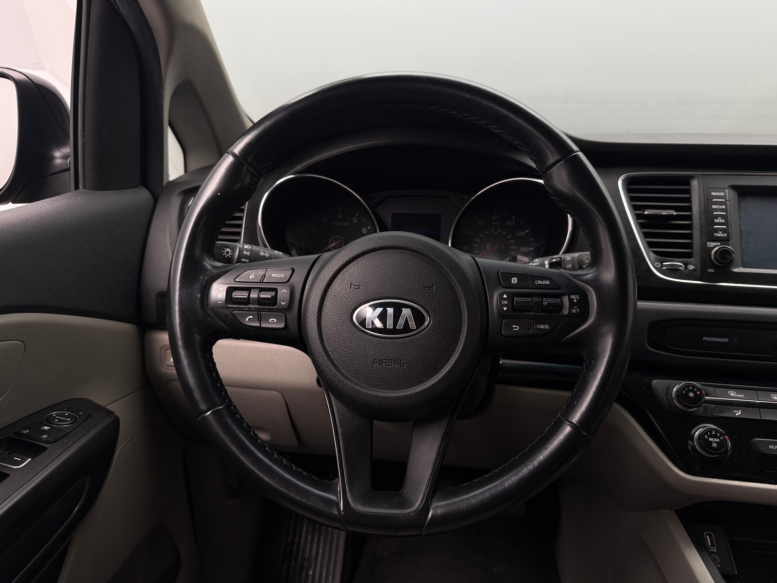 Thumbnail: 2021 Kia Sedona - 4