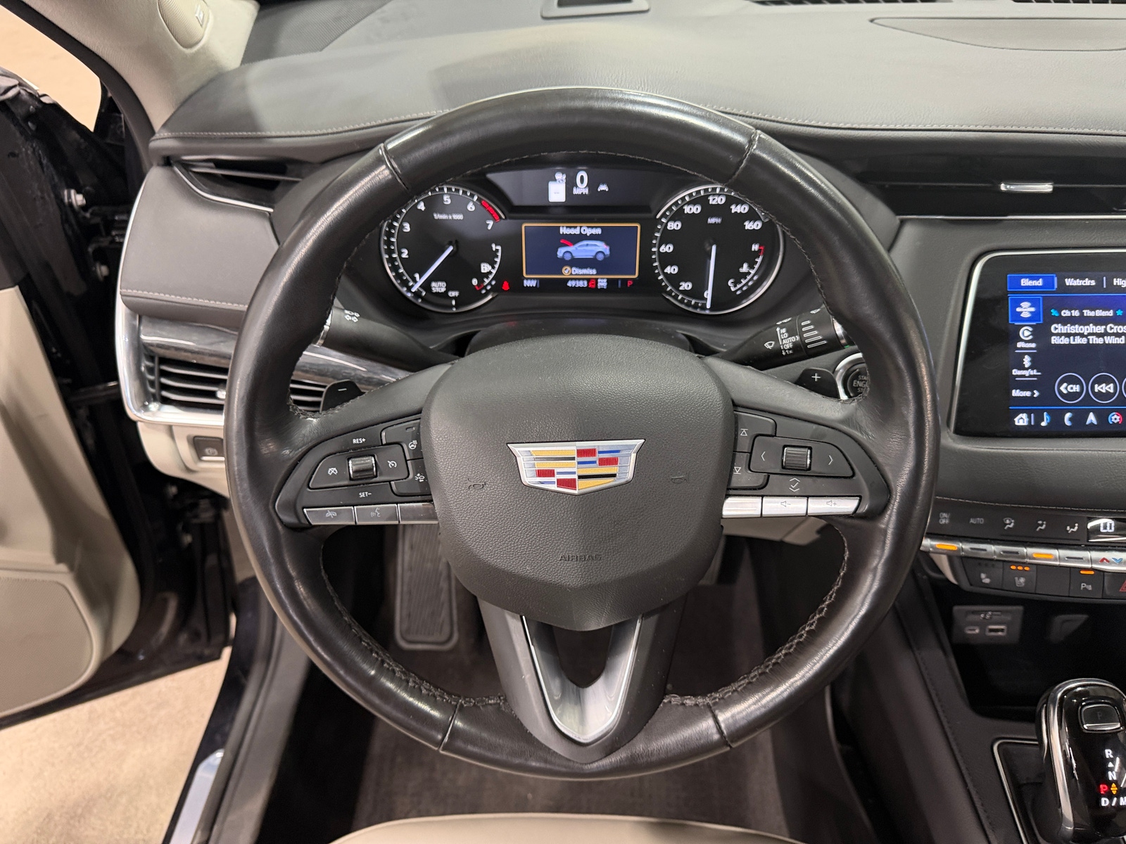 Thumbnail: 2023 Cadillac XT4 - 4