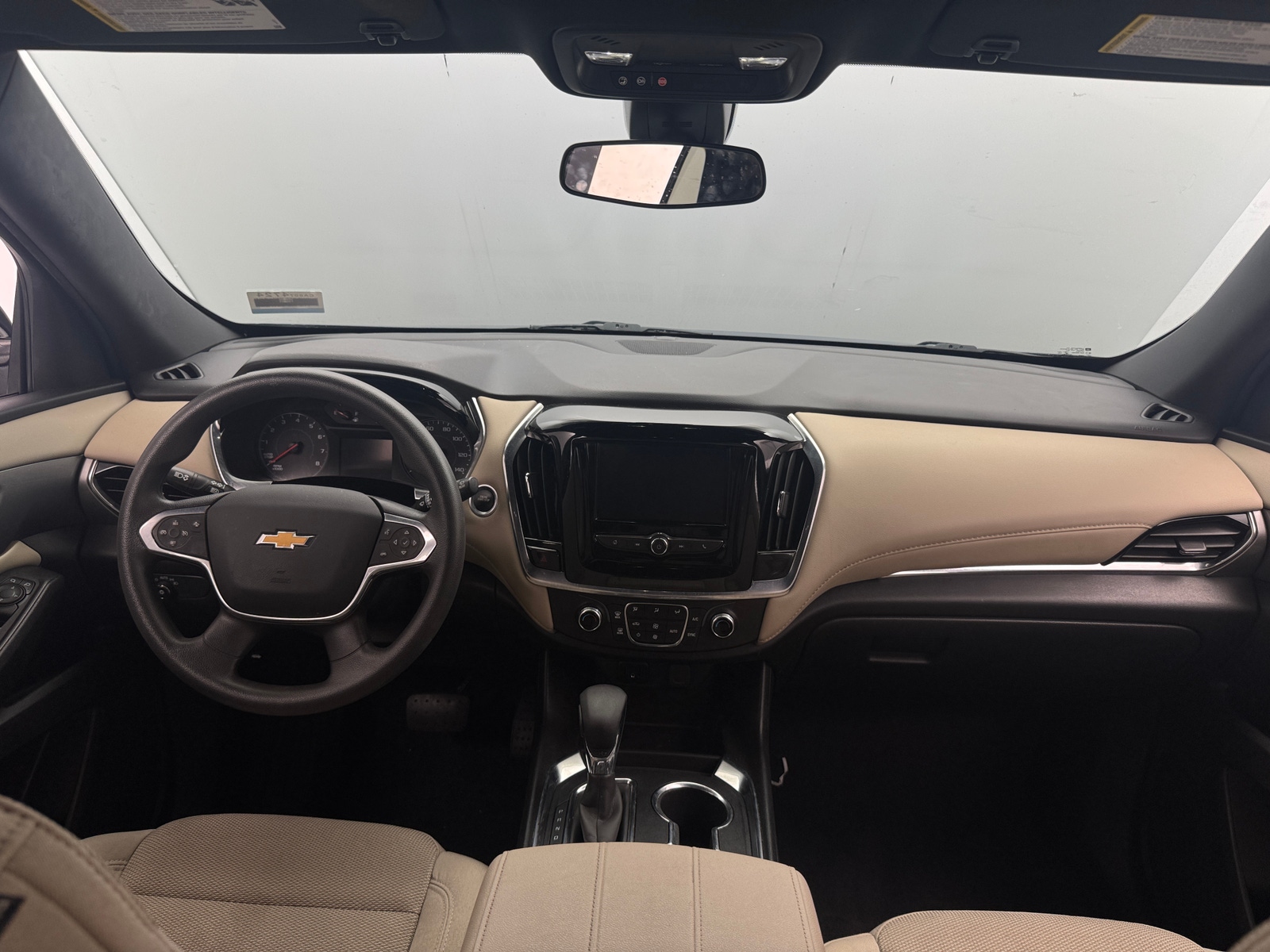 Thumbnail: 2022 Chevrolet Traverse - 3