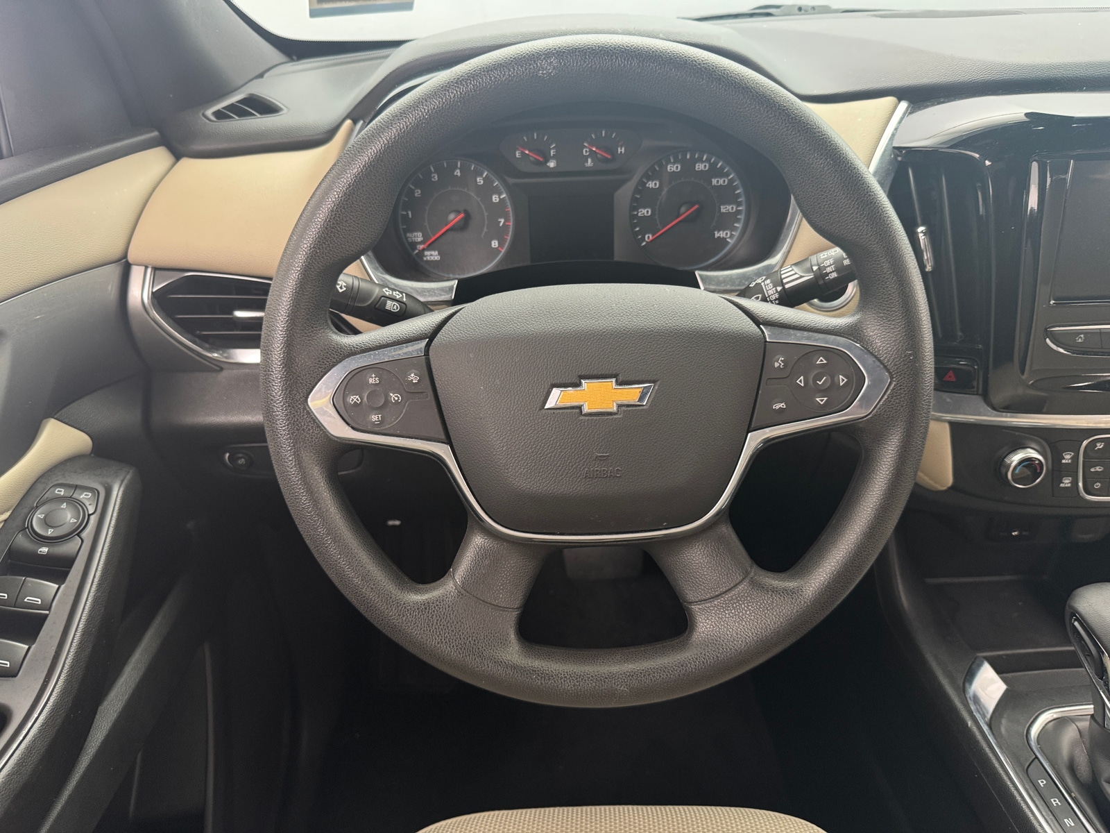 Thumbnail: 2022 Chevrolet Traverse - 5