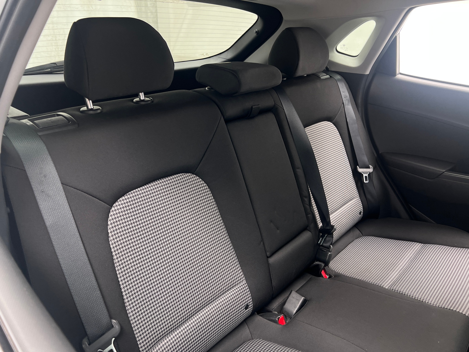 Thumbnail: 2018 Hyundai Kona - 6