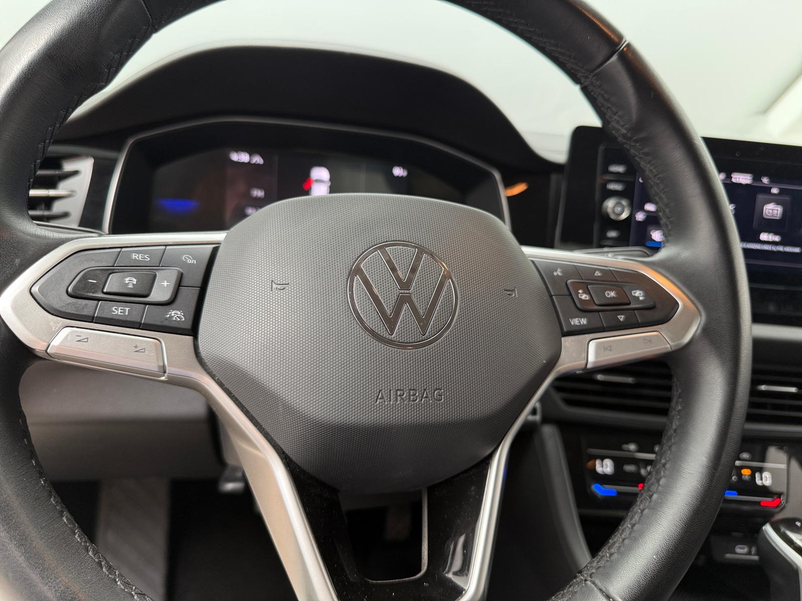 Thumbnail: 2025 Volkswagen Jetta - 5