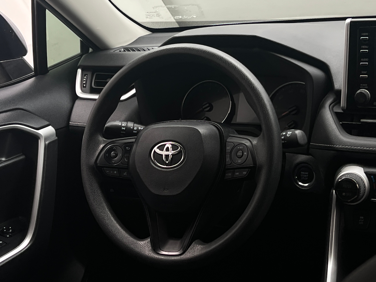 Thumbnail: 2019 Toyota RAV4 - 5