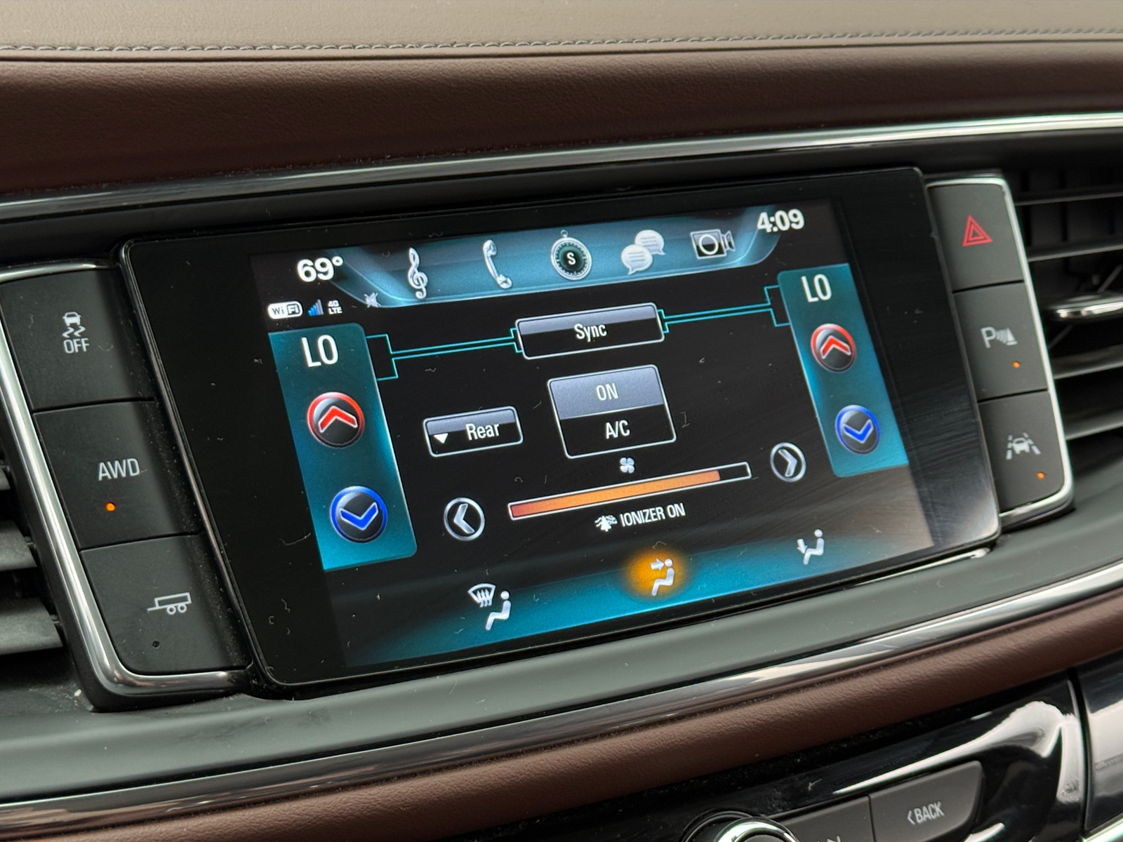 Thumbnail: 2018 Buick Enclave - 3