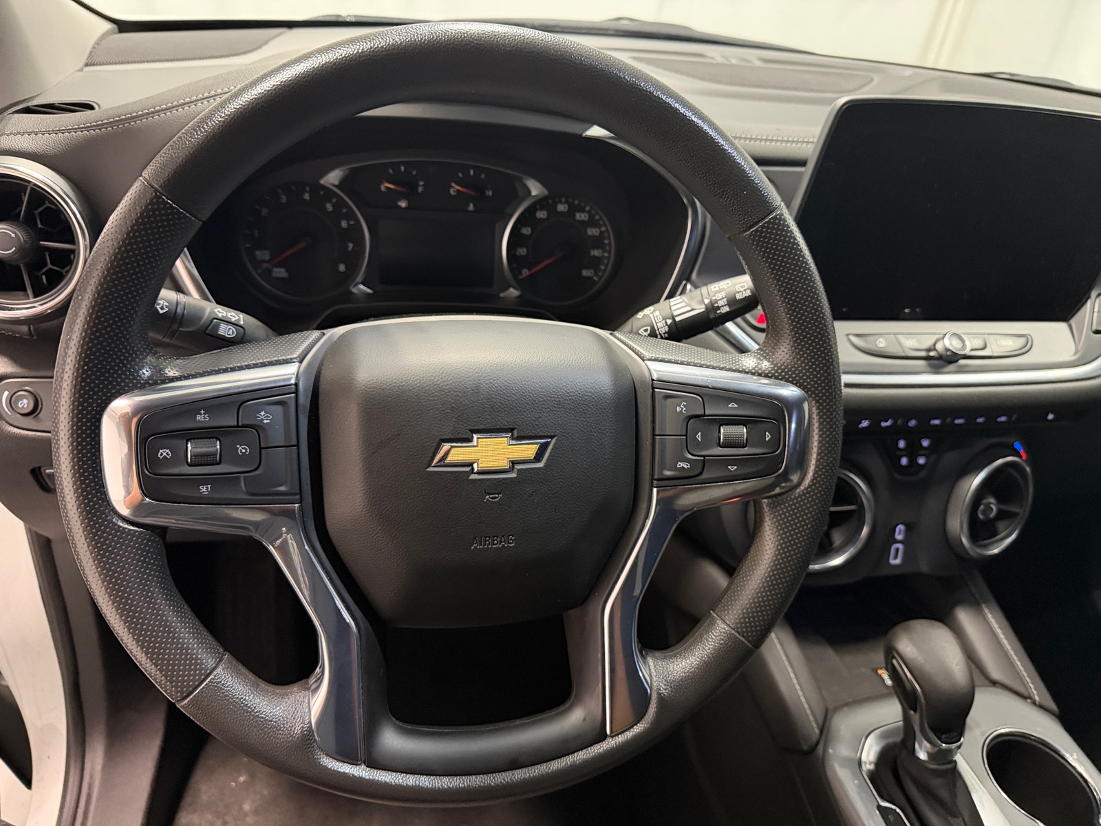 Thumbnail: 2023 Chevrolet Blazer - 5