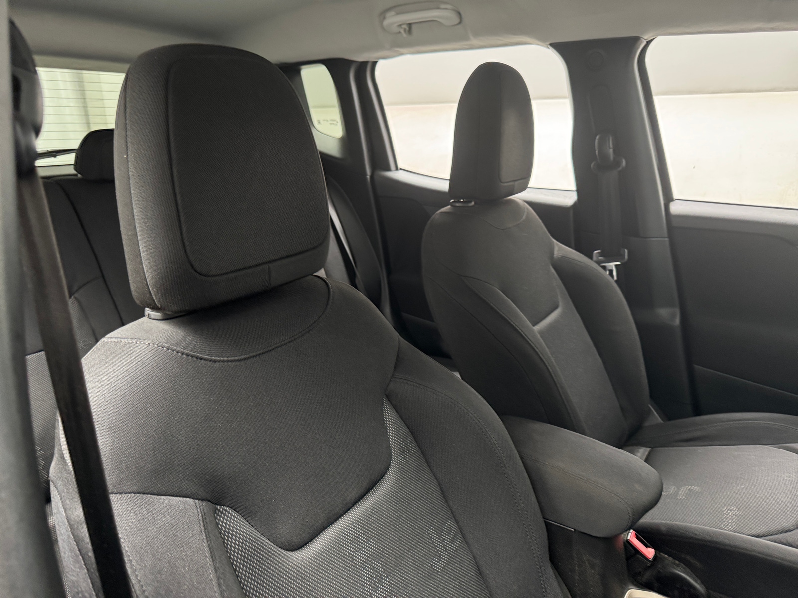 Thumbnail: 2017 Jeep Renegade - 2