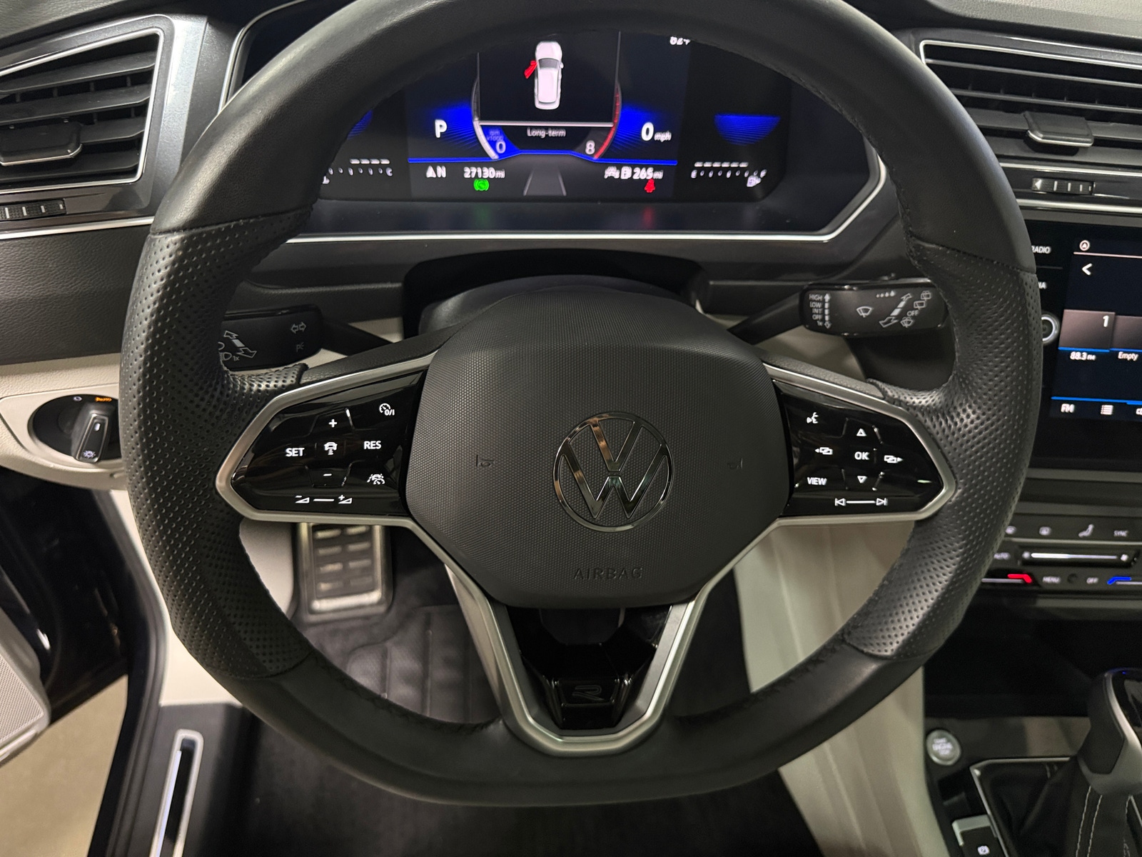 Thumbnail: 2024 Volkswagen Tiguan - 4