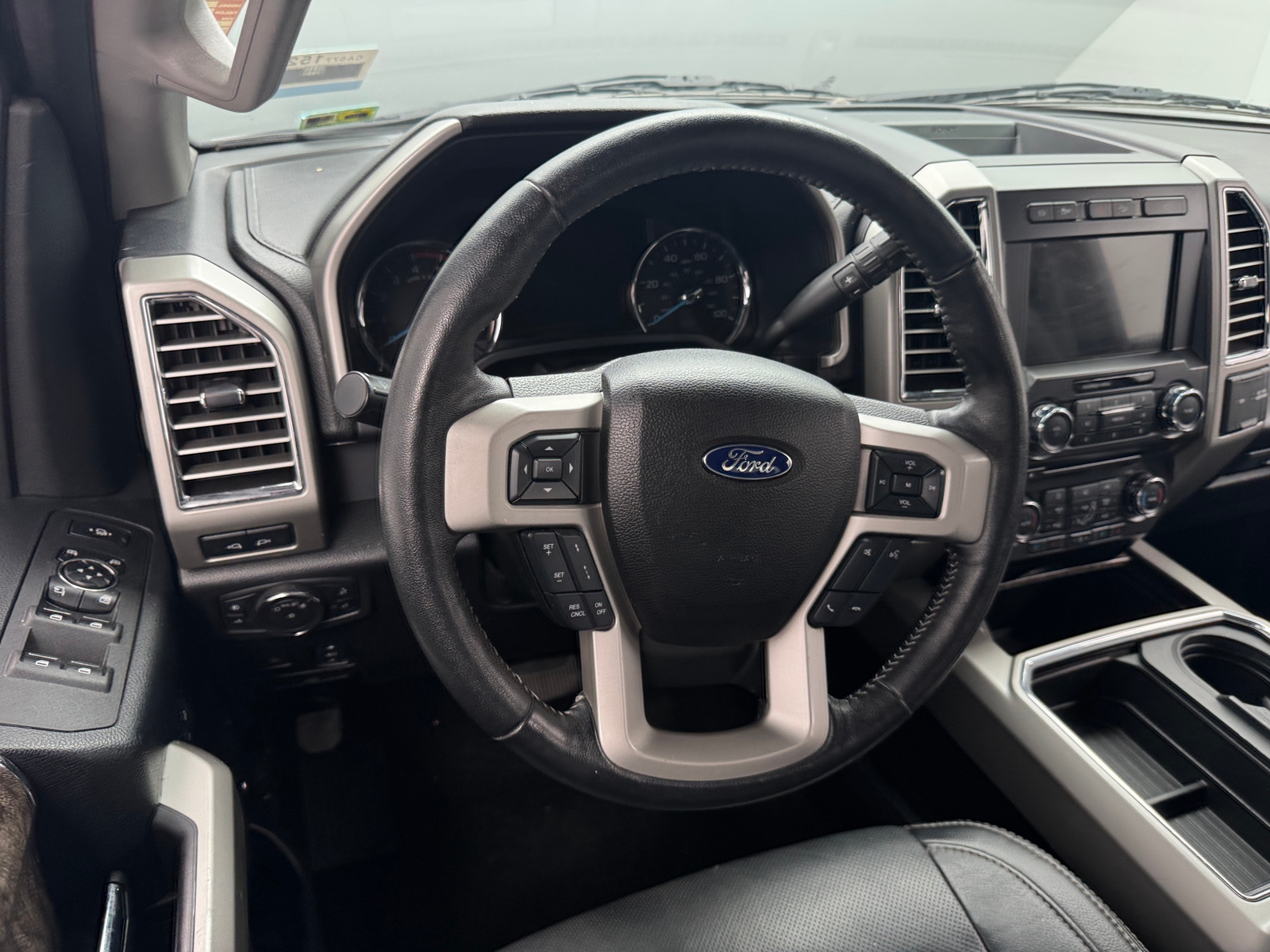 Thumbnail: 2017 Ford Econoline - 4