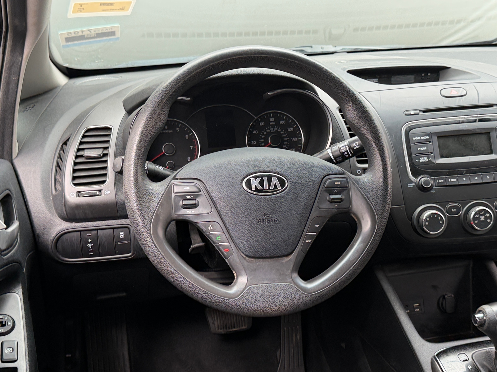 Thumbnail: 2017 Kia Forte - 5