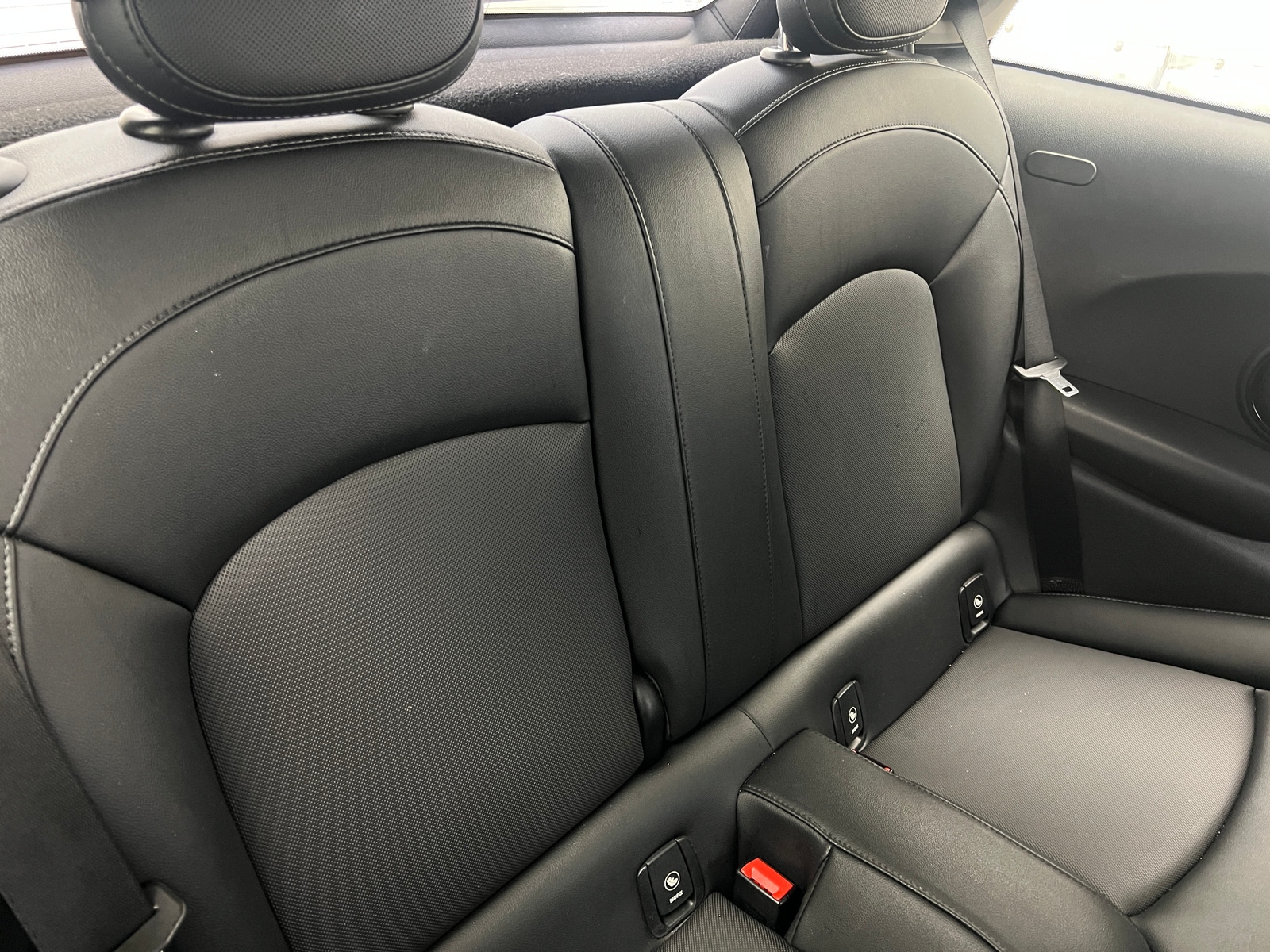 Thumbnail: 2017 MINI Cooper Hardtop - 5