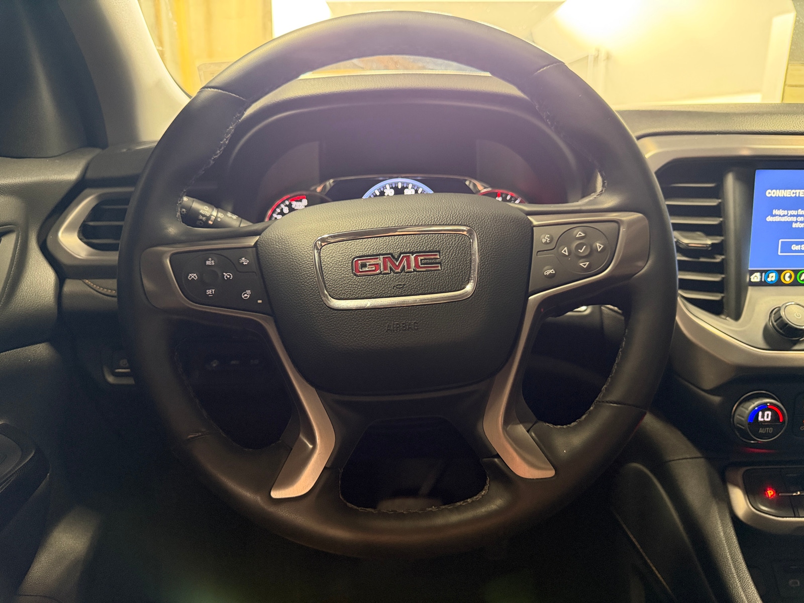 Thumbnail: 2023 GMC Acadia - 4
