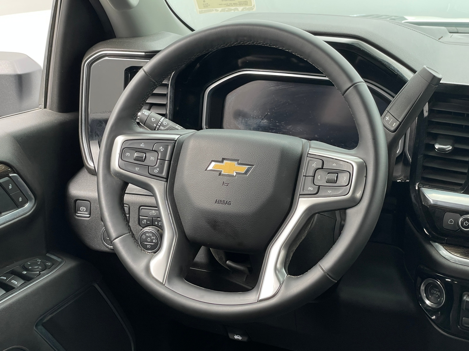 Thumbnail: 2026 Chevrolet Silverado 2500 - 5