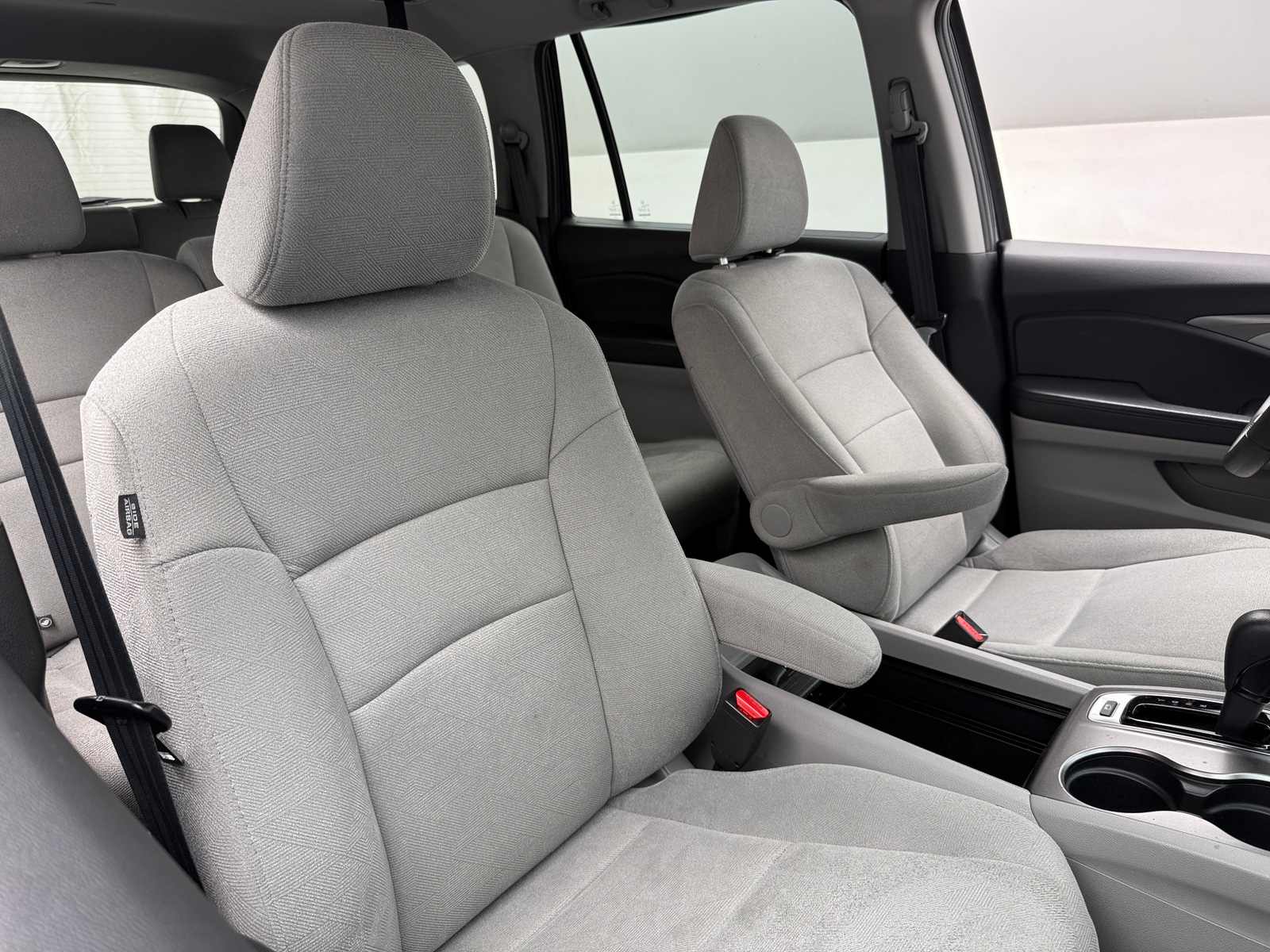 Thumbnail: 2019 Honda Pilot - 2