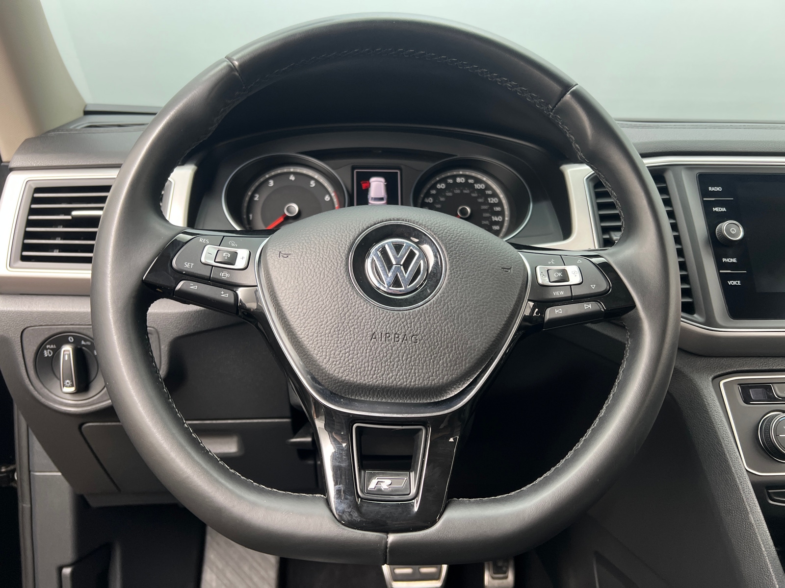Thumbnail: 2019 Volkswagen Atlas - 4