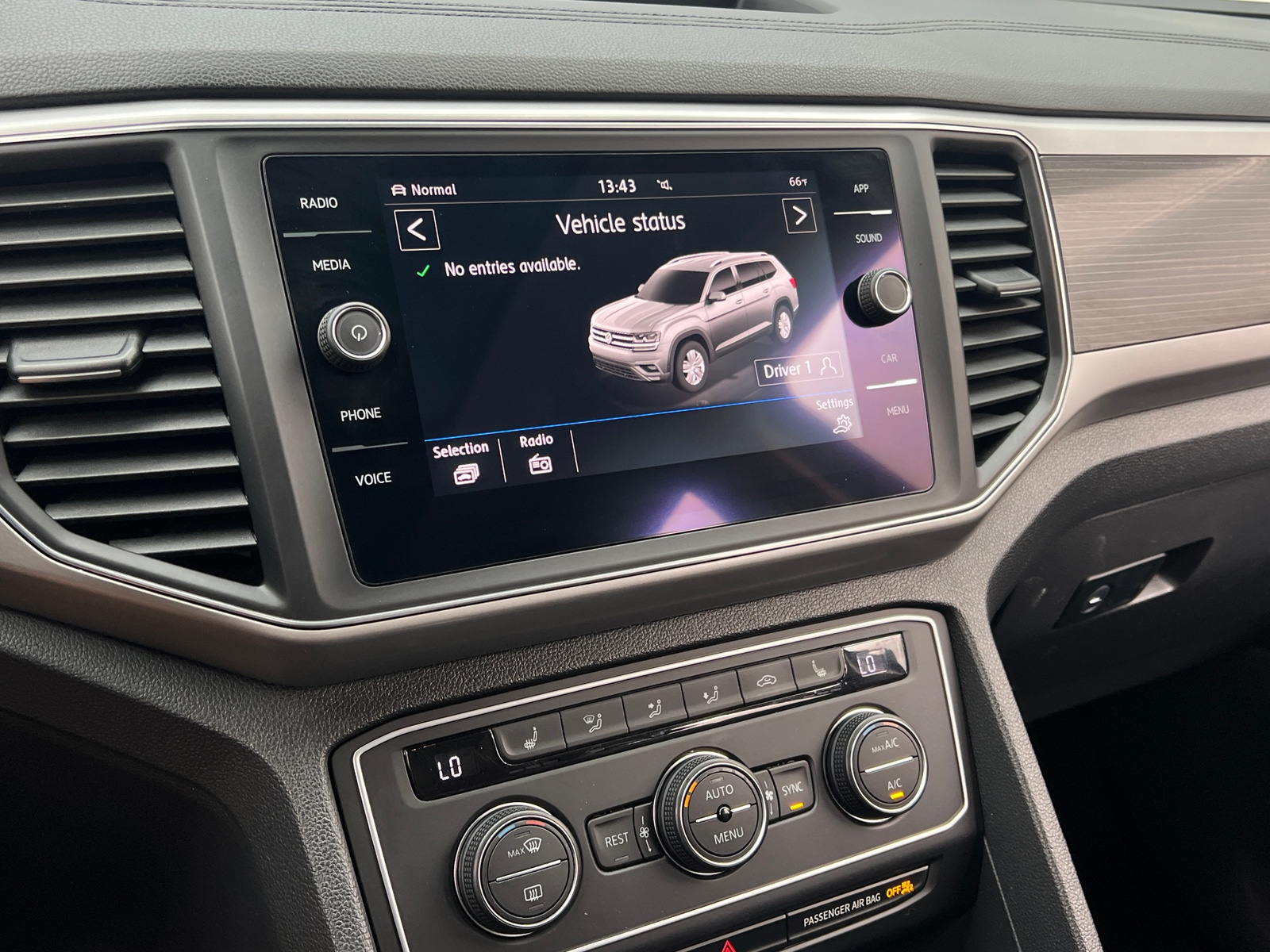 Thumbnail: 2019 Volkswagen Atlas - 3