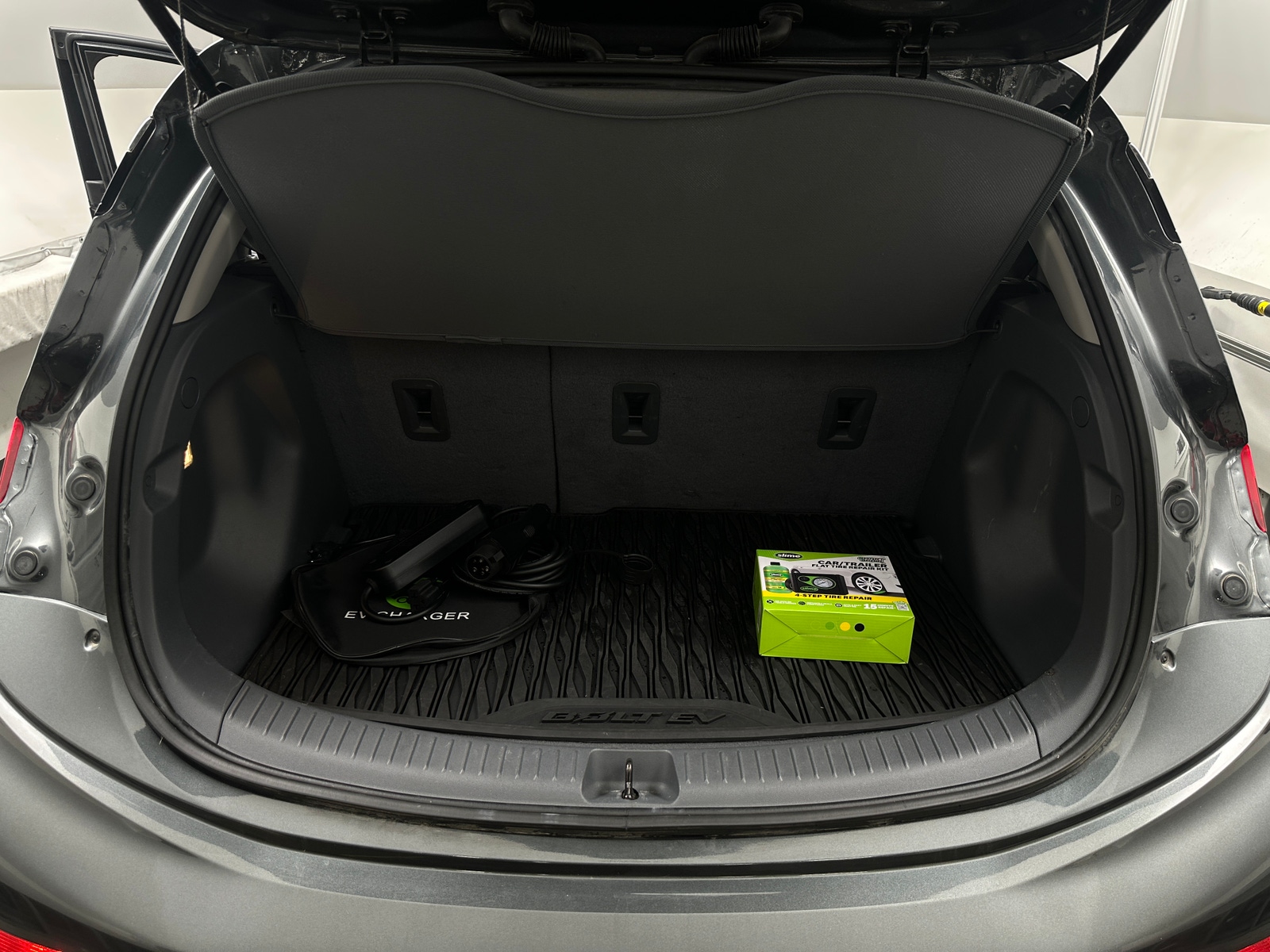 Thumbnail: 2020 Chevrolet Bolt EV - 6