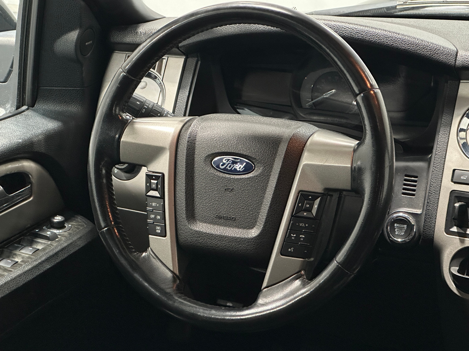 Thumbnail: 2015 Ford Expedition - 4