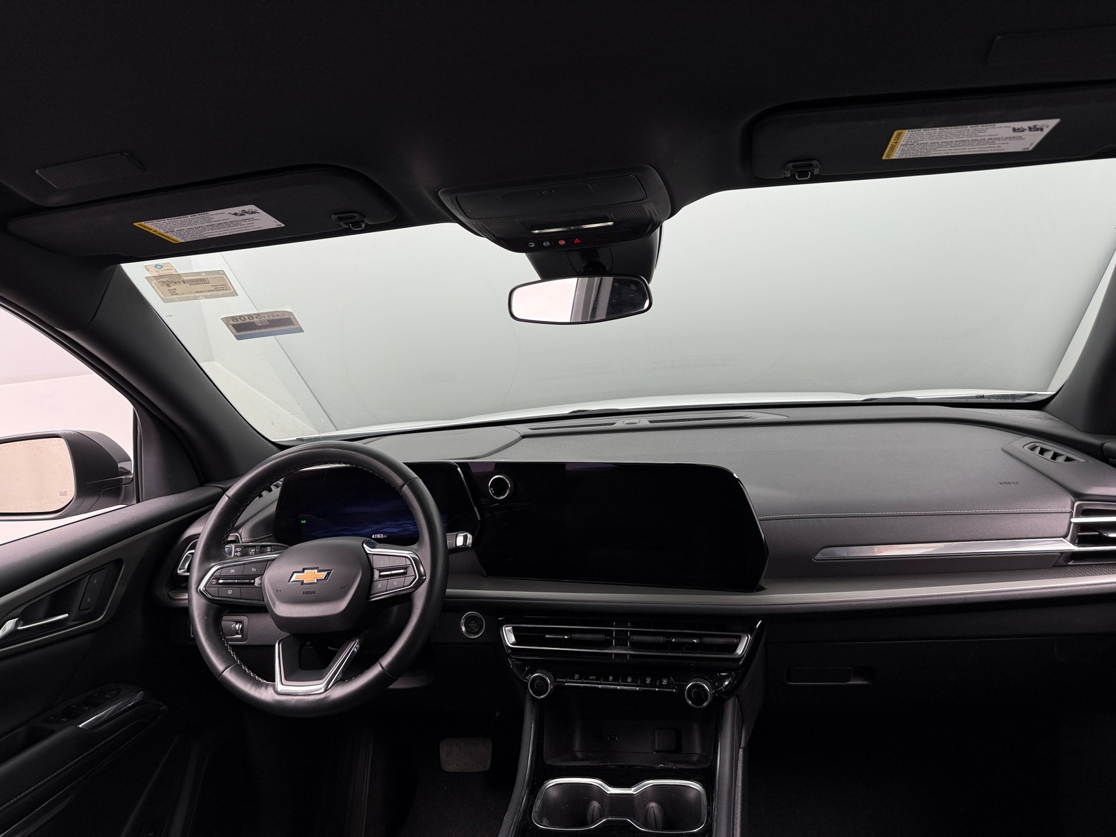 Thumbnail: 2025 Chevrolet Traverse - 2