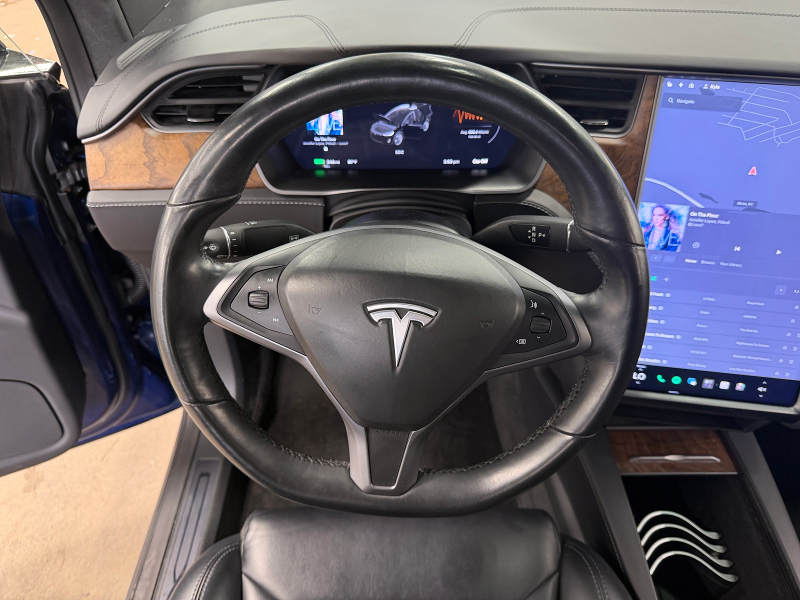 Thumbnail: 2019 Tesla Model X - 4
