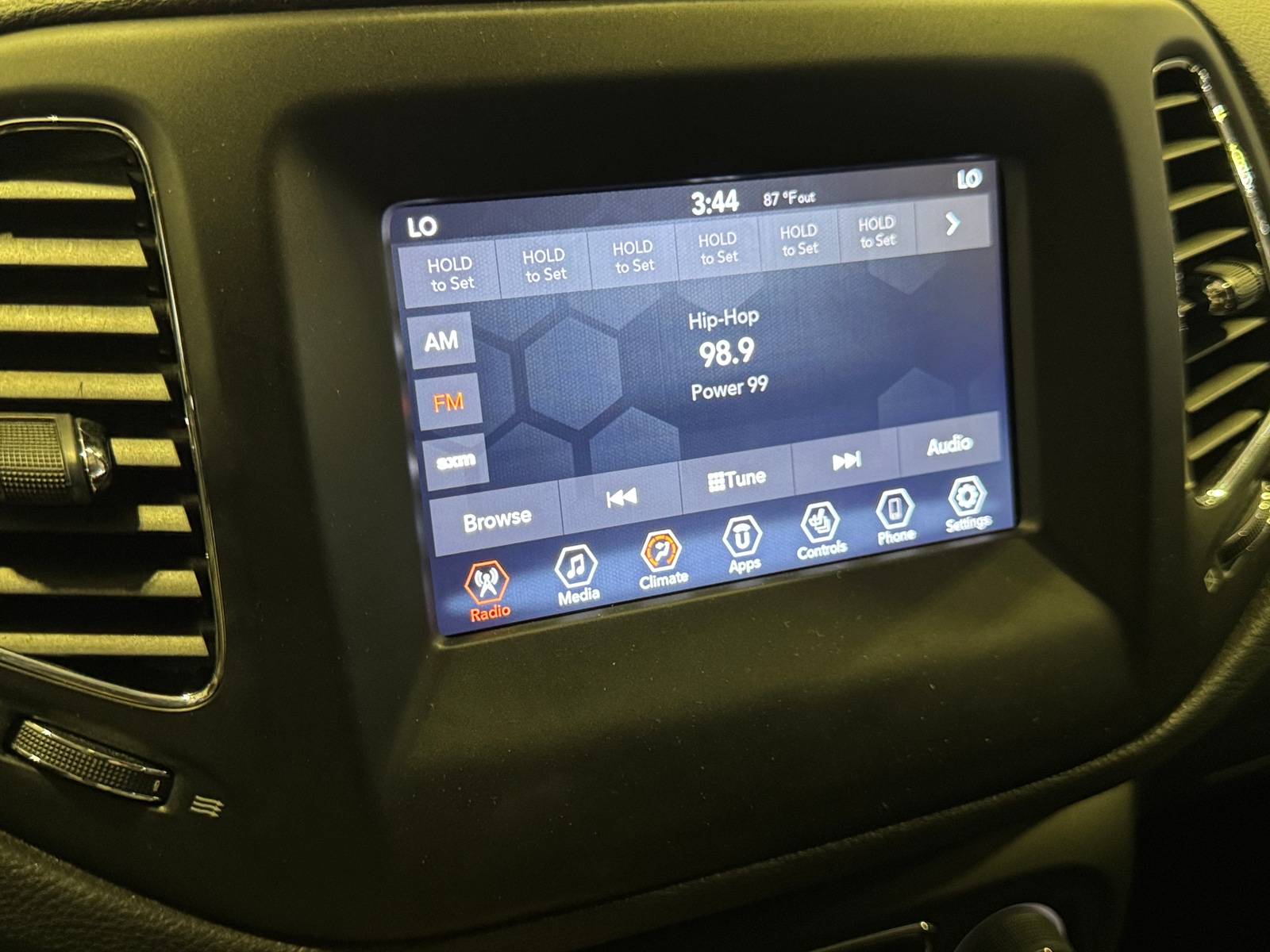 Thumbnail: 2019 Jeep Compass - 4