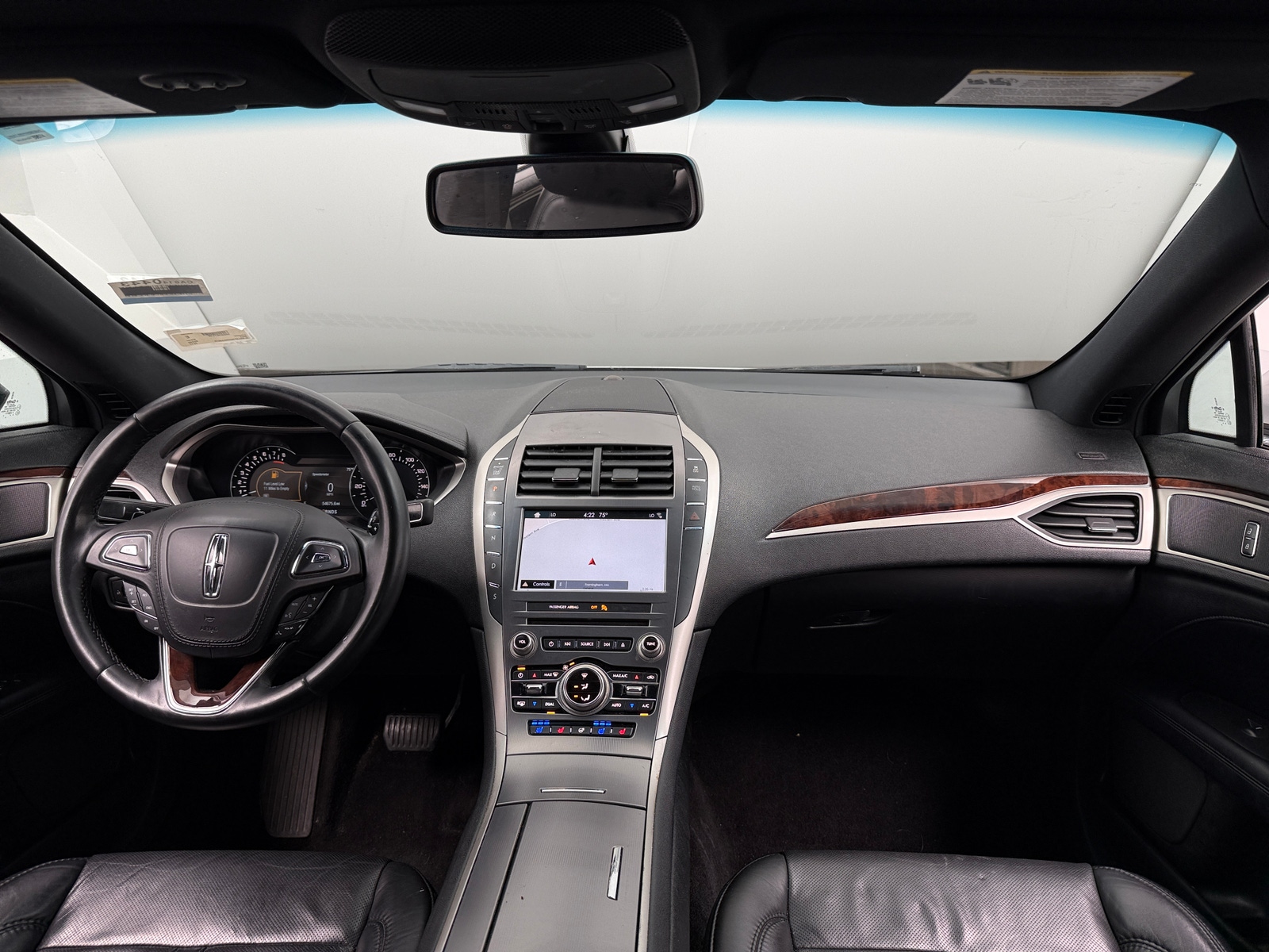 Thumbnail: 2017 Lincoln MKZ - 2