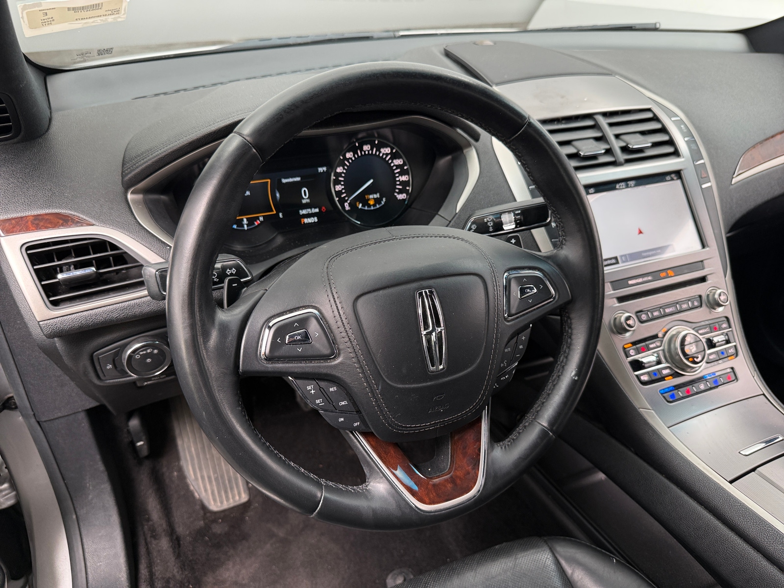 Thumbnail: 2017 Lincoln MKZ - 4