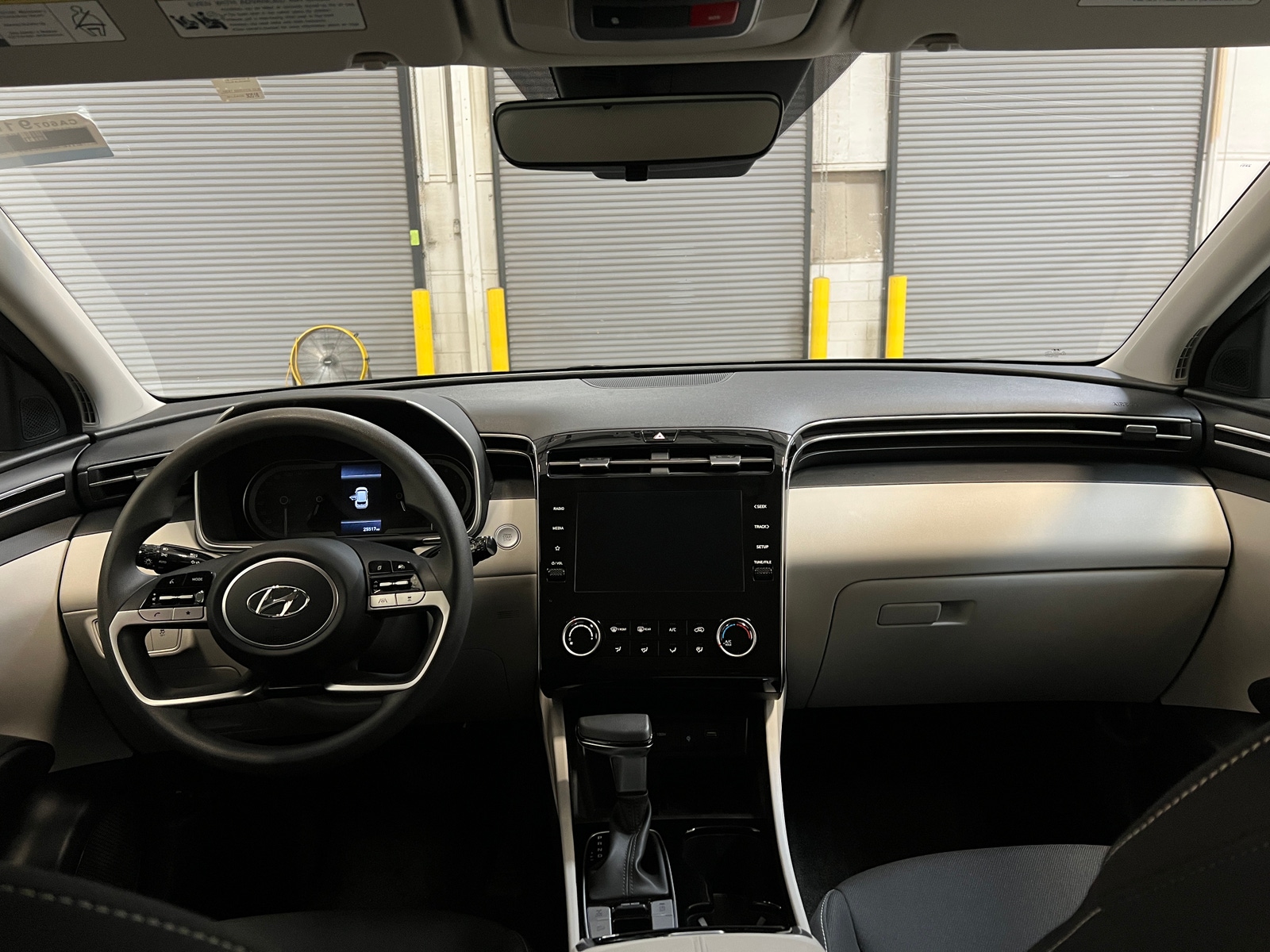 Thumbnail: 2023 Hyundai Tucson - 3