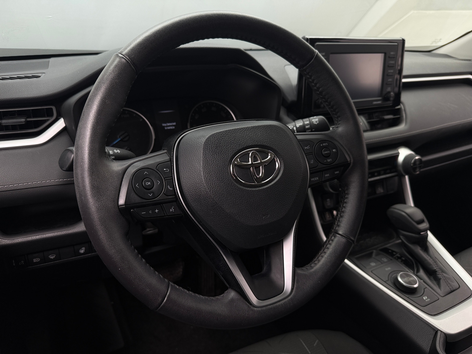 Thumbnail: 2021 Toyota RAV4 - 5