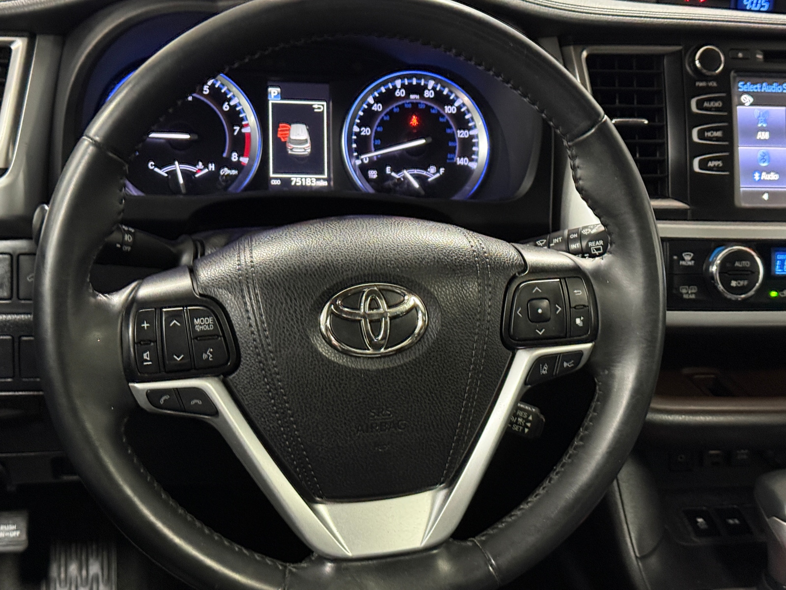 Thumbnail: 2019 Toyota Highlander - 4