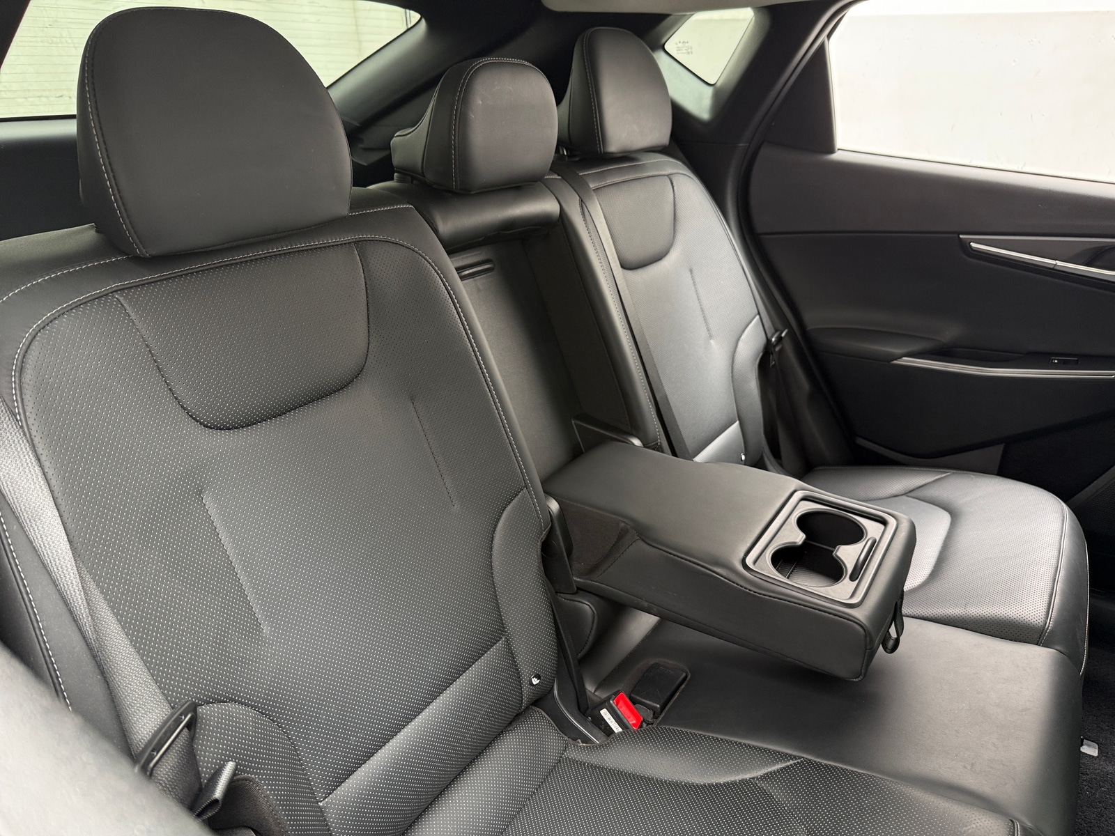 Thumbnail: 2023 Kia EV6 - 5