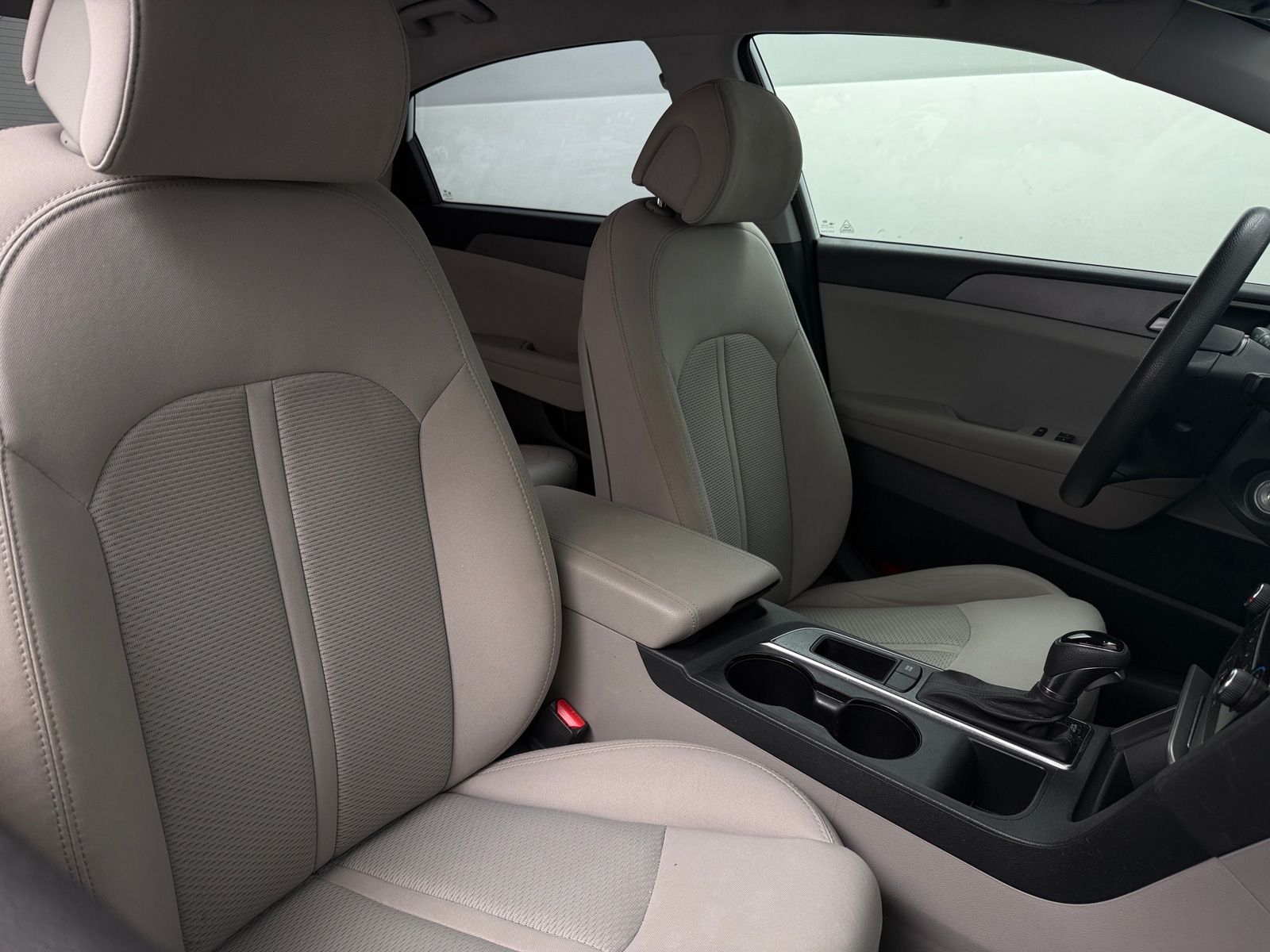 Thumbnail: 2015 Hyundai Sonata - 2