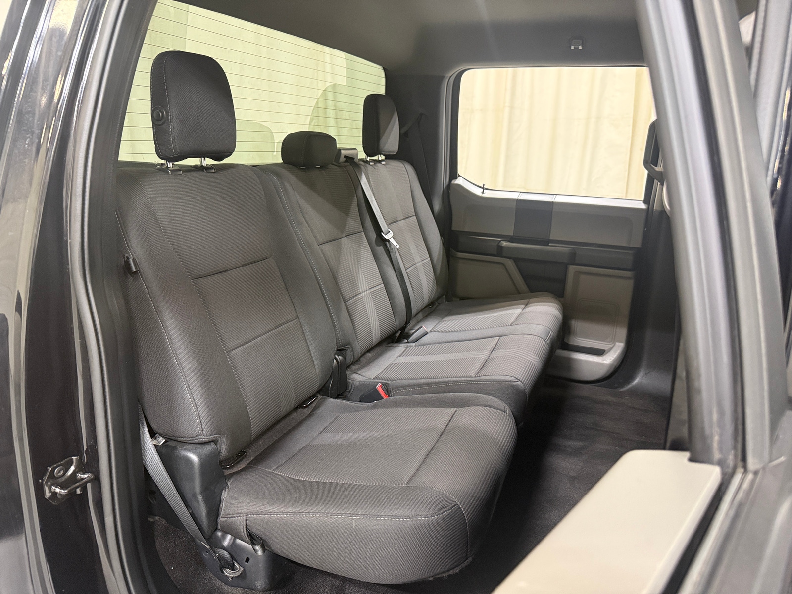 Thumbnail: 2019 Ford Econoline - 6