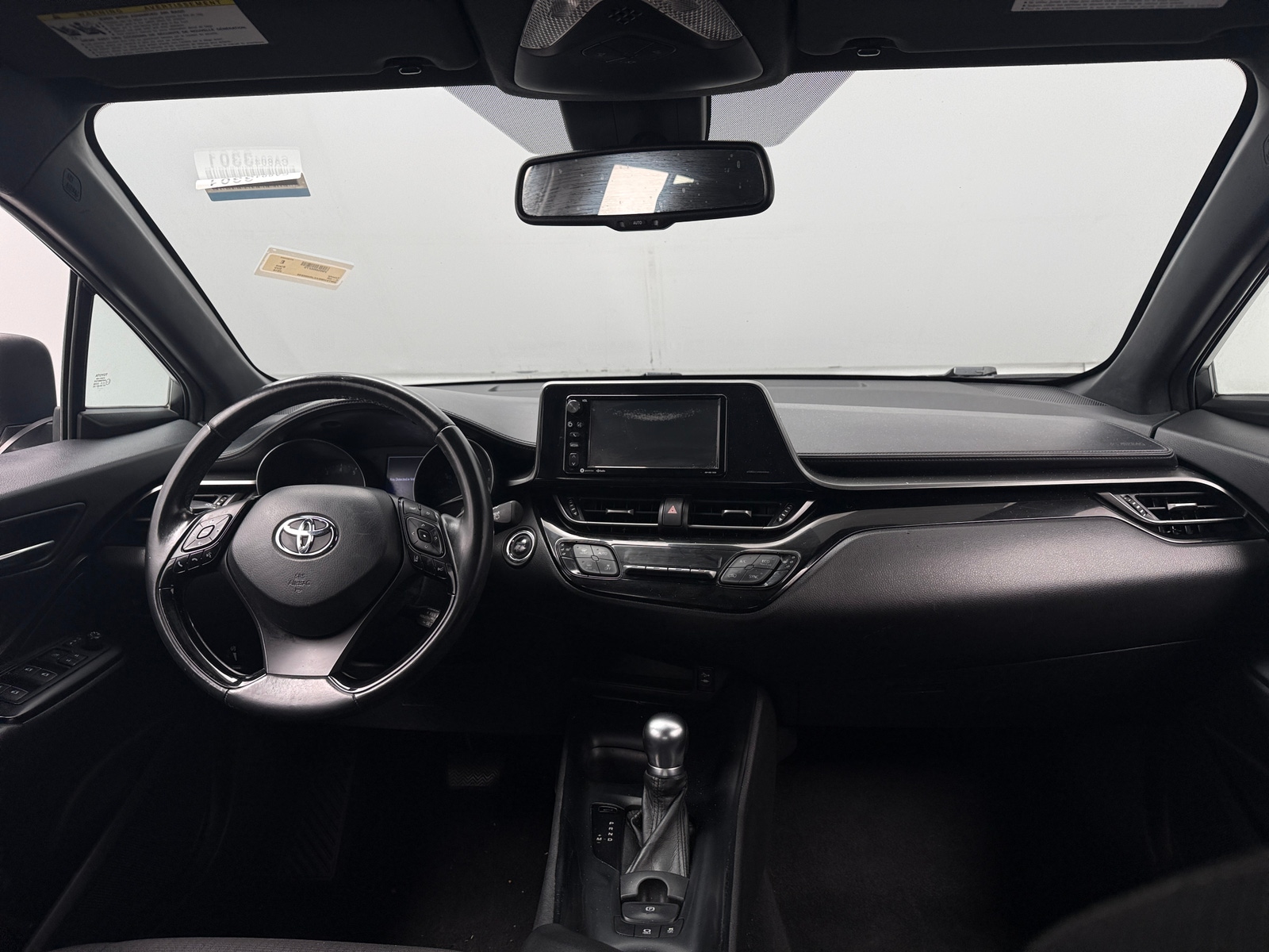 Thumbnail: 2018 Toyota C-HR - 3