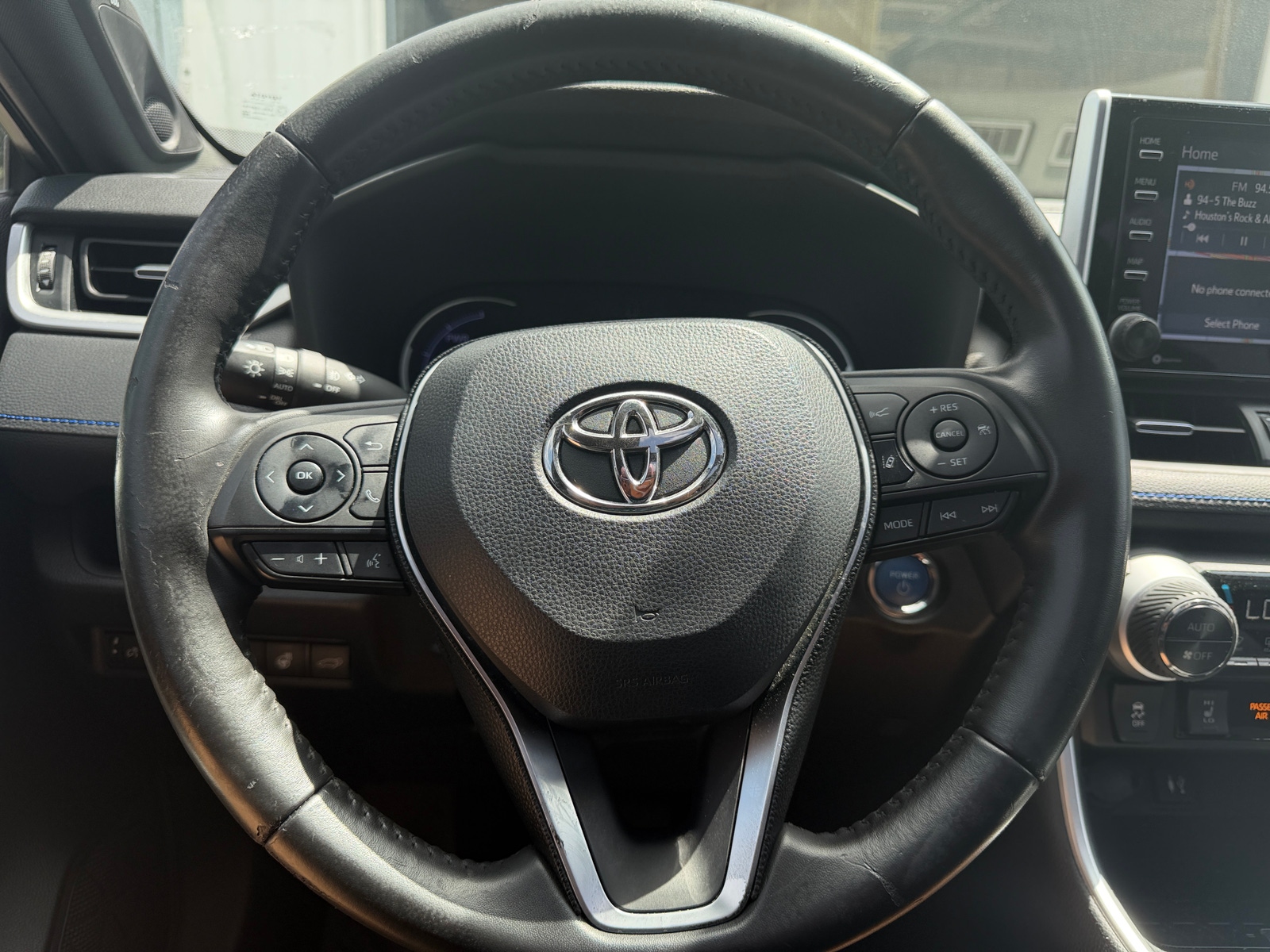 Thumbnail: 2019 Toyota RAV4 - 4