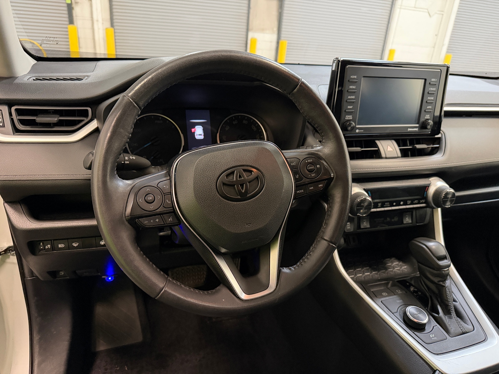 Thumbnail: 2021 Toyota RAV4 - 5