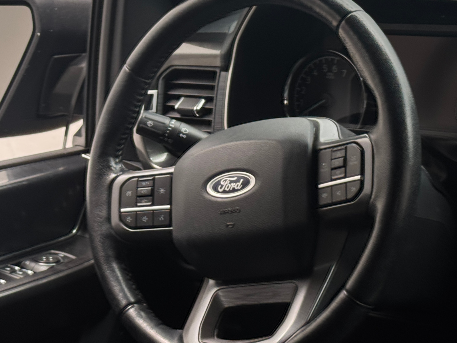 Thumbnail: 2021 Ford Econoline - 5