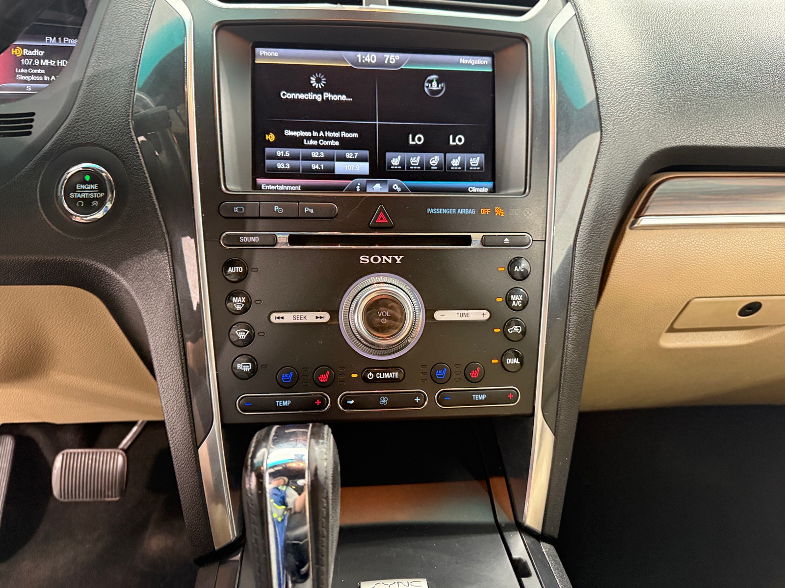 Thumbnail: 2016 Ford Explorer - 3